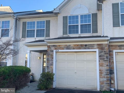 Townhouse For Rent - 1509 Sweetbriar Drive<br/> JAMISON, PA 18929