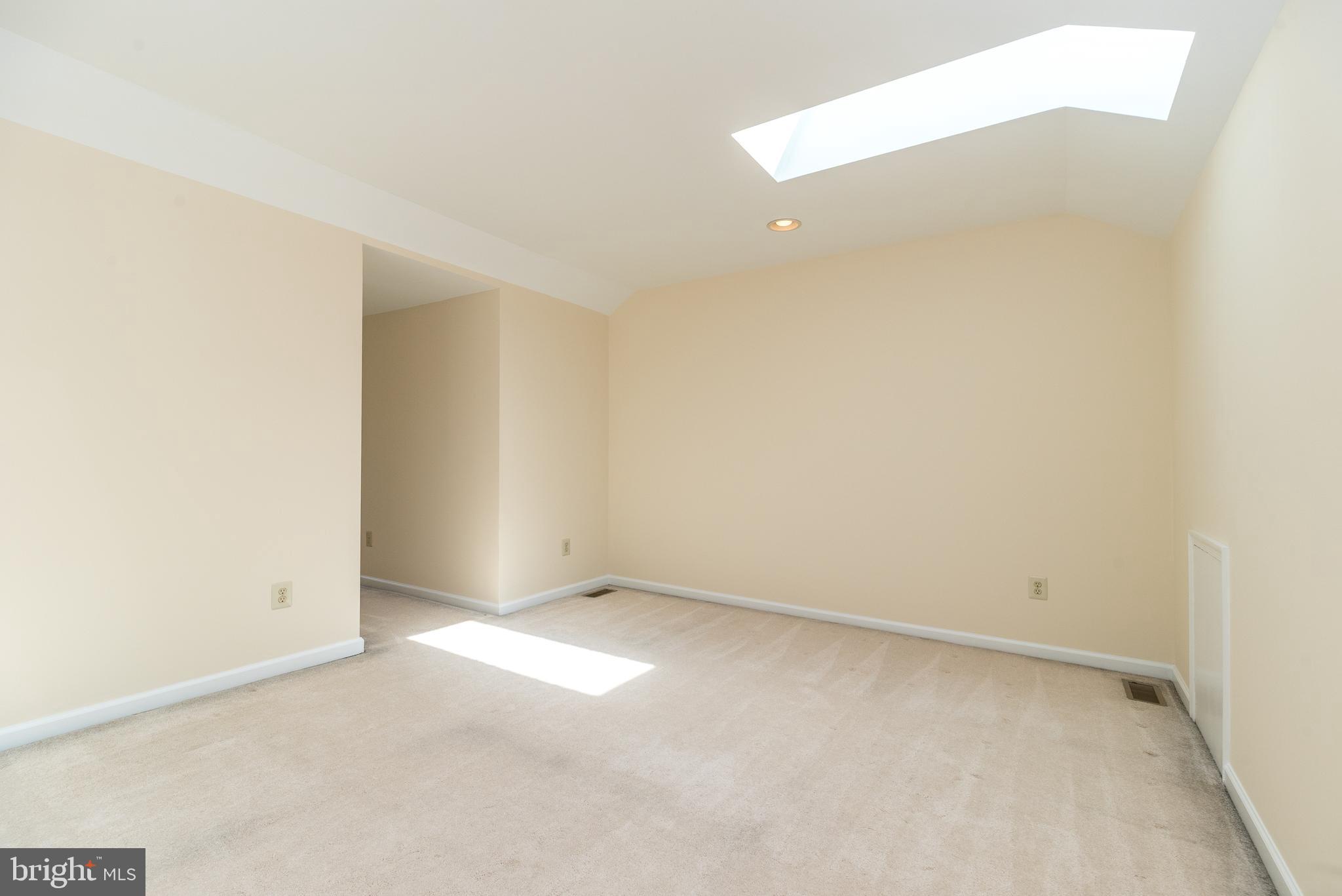 BELCOURT MANOR - Residential