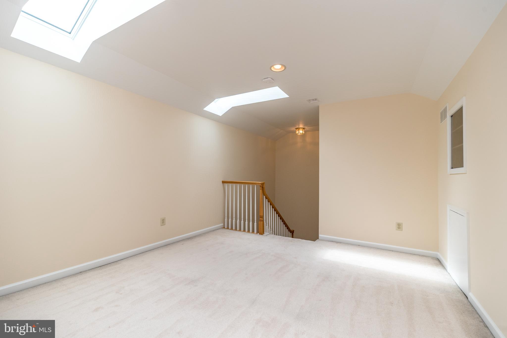 BELCOURT MANOR - Residential