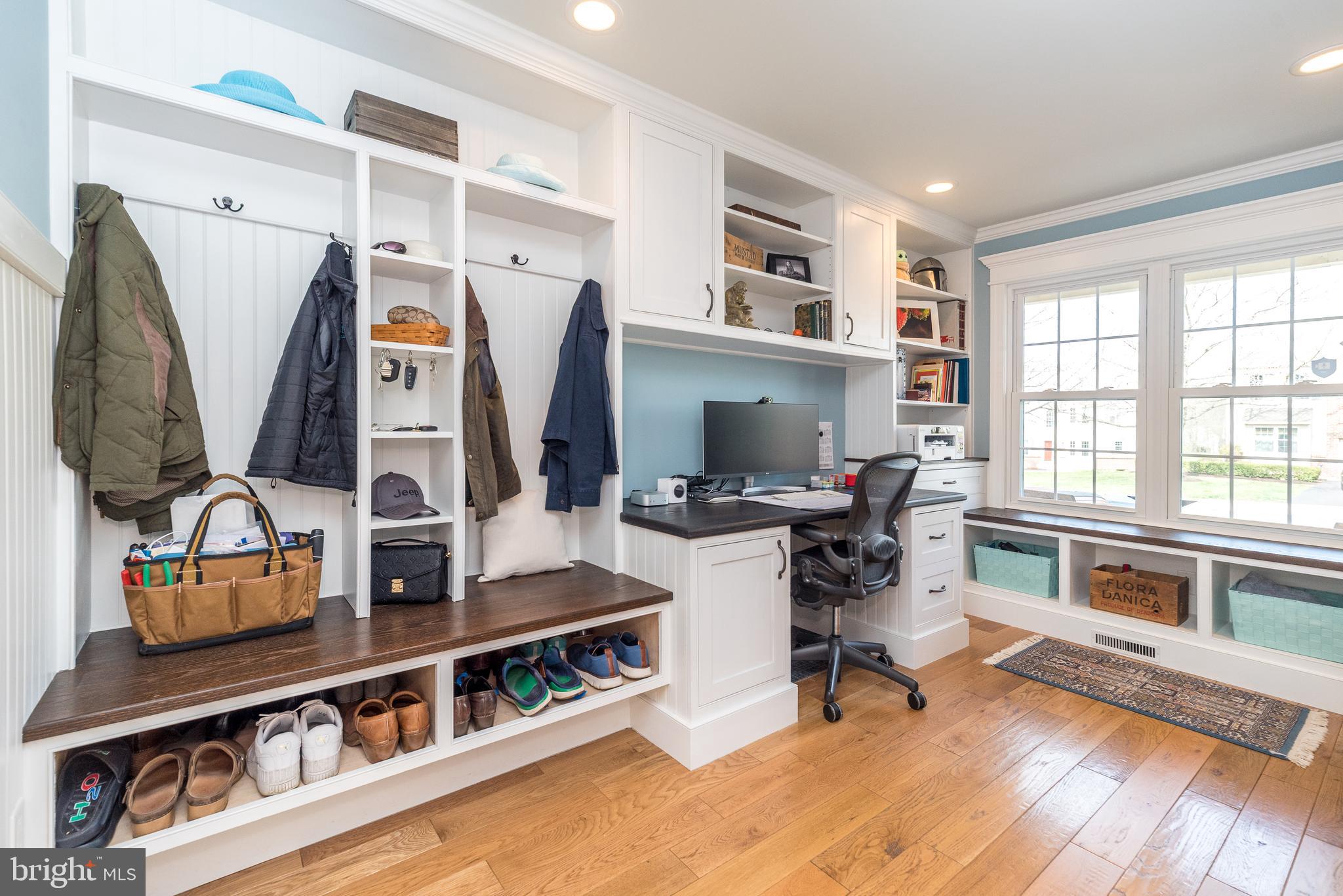 BELCOURT MANOR - Residential