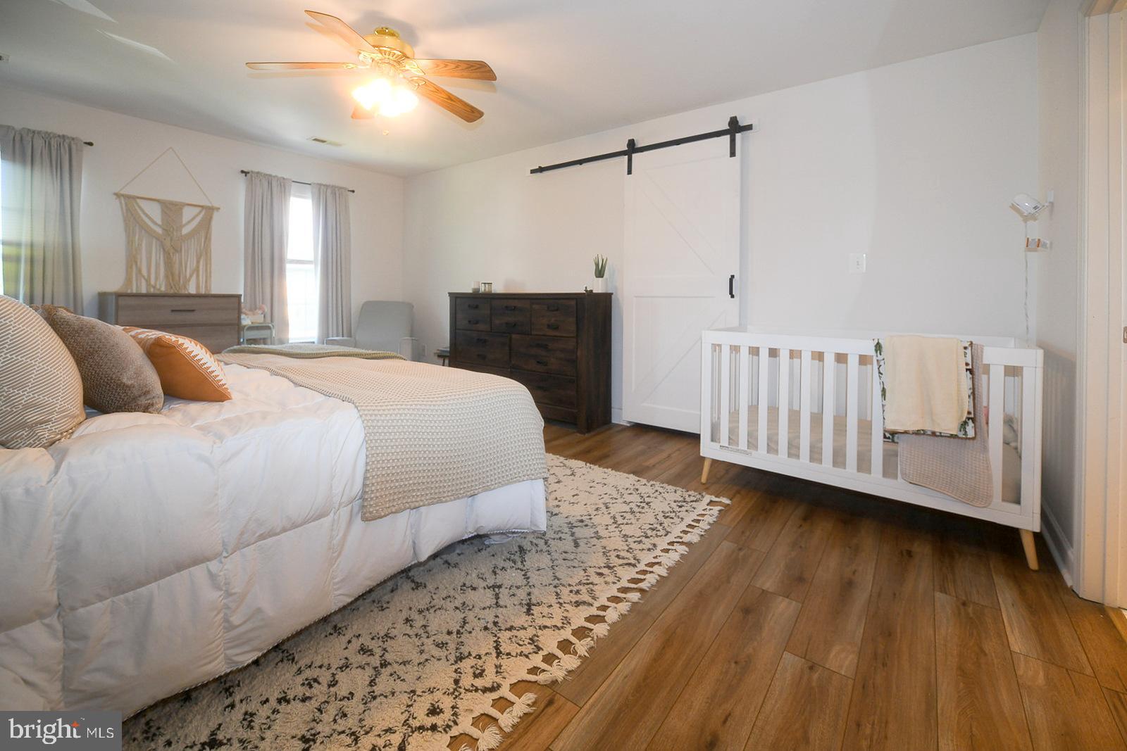 ACADEMY HILLS - Residential