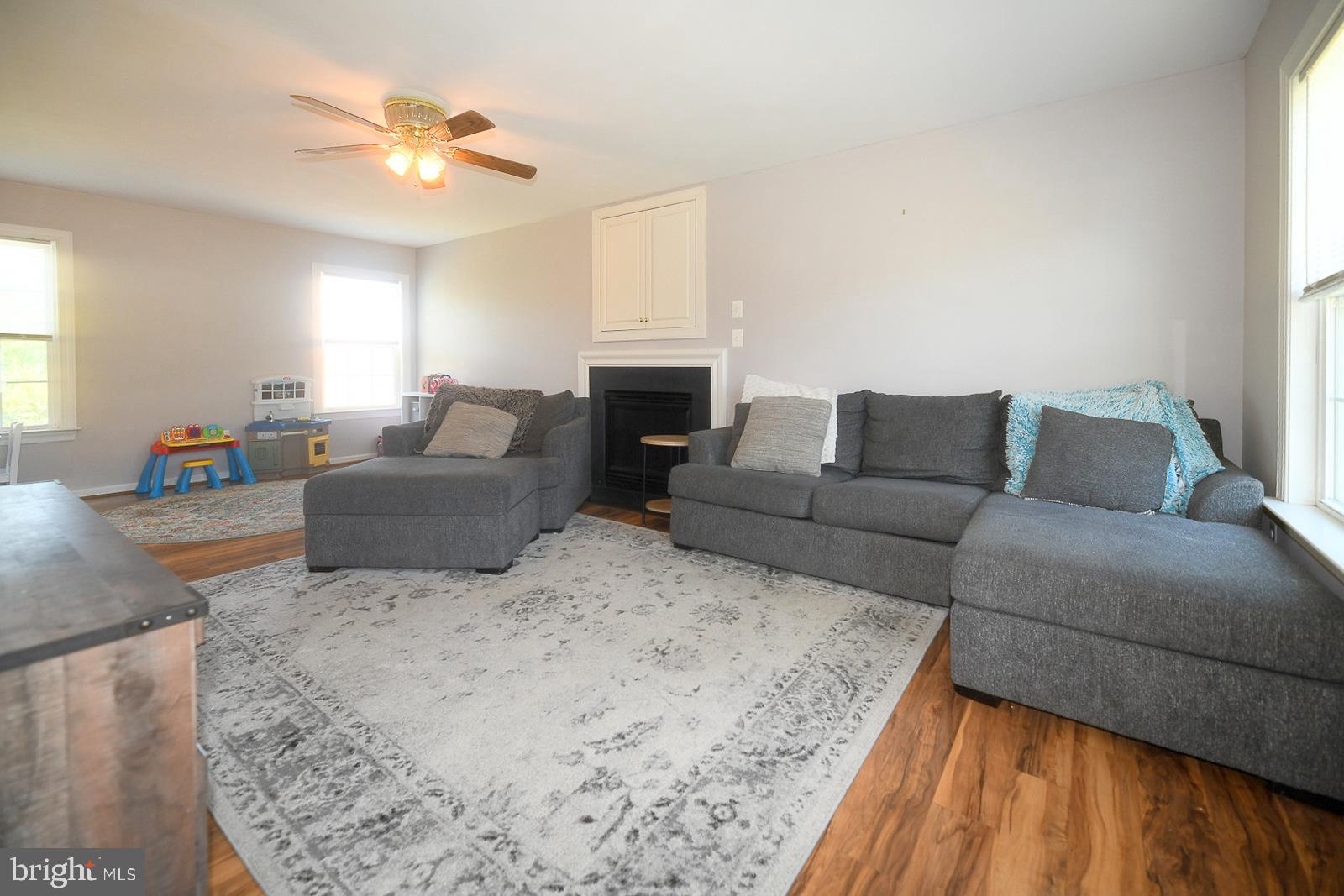 ACADEMY HILLS - Residential