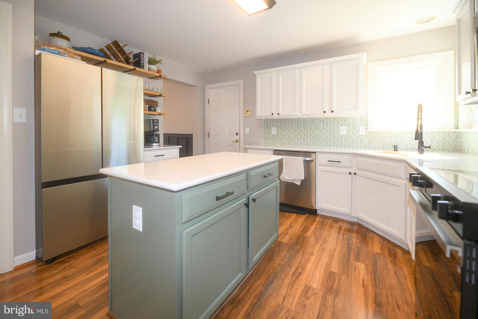 ACADEMY HILLS - Residential