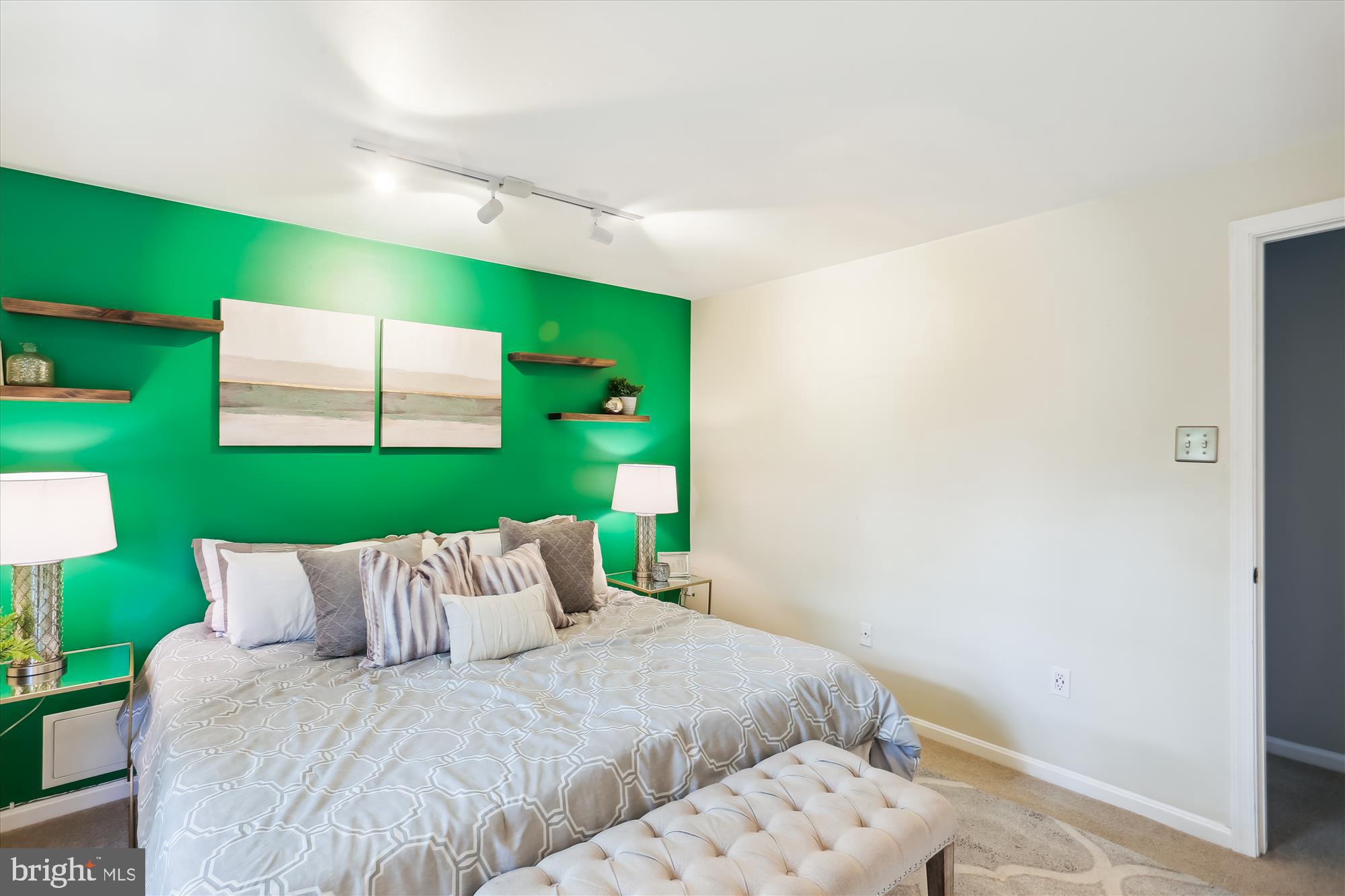 CASHELL MANOR - Residential