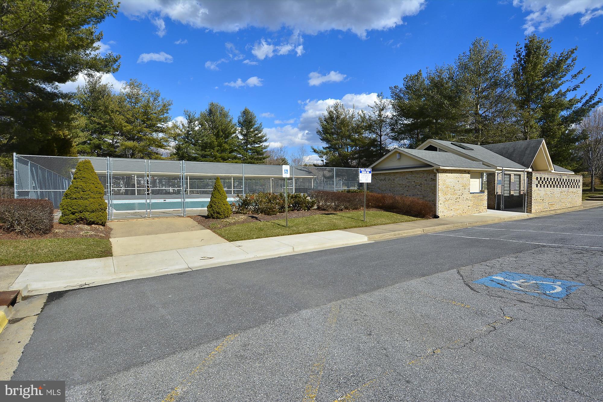 CASHELL MANOR - Residential