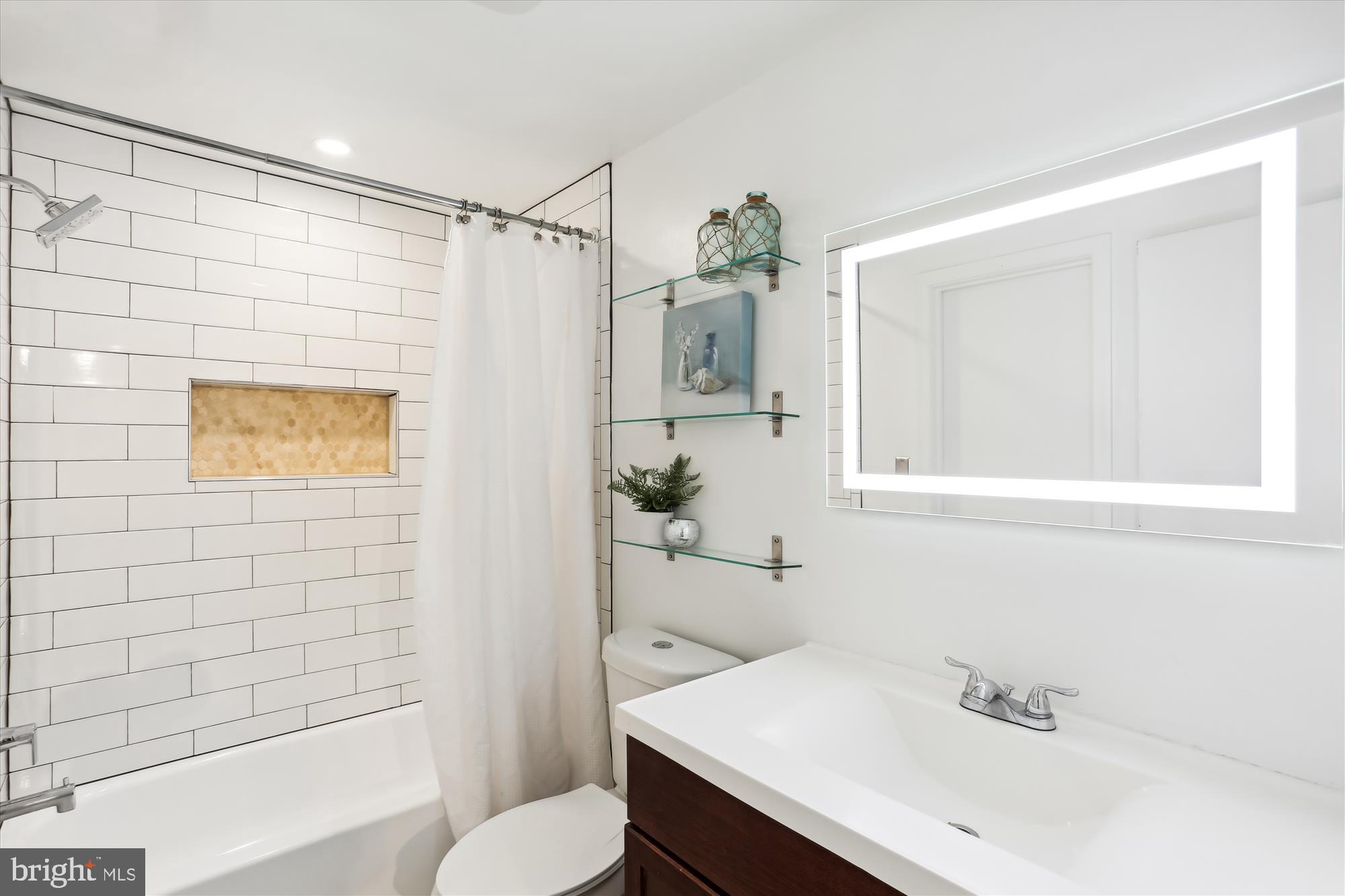 CASHELL MANOR - Residential