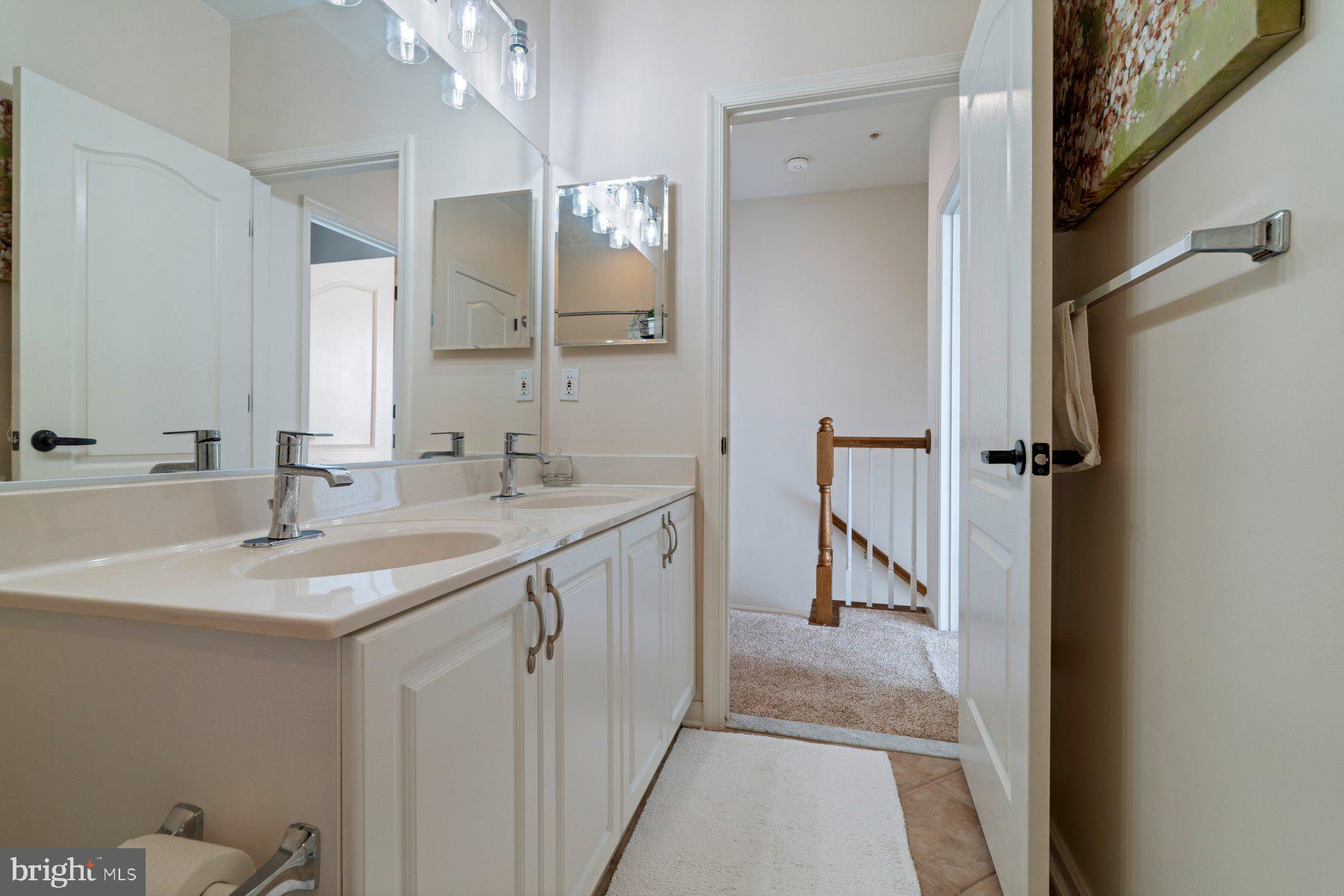 HIGH VIEW AT HUNT VALLEY - Residential