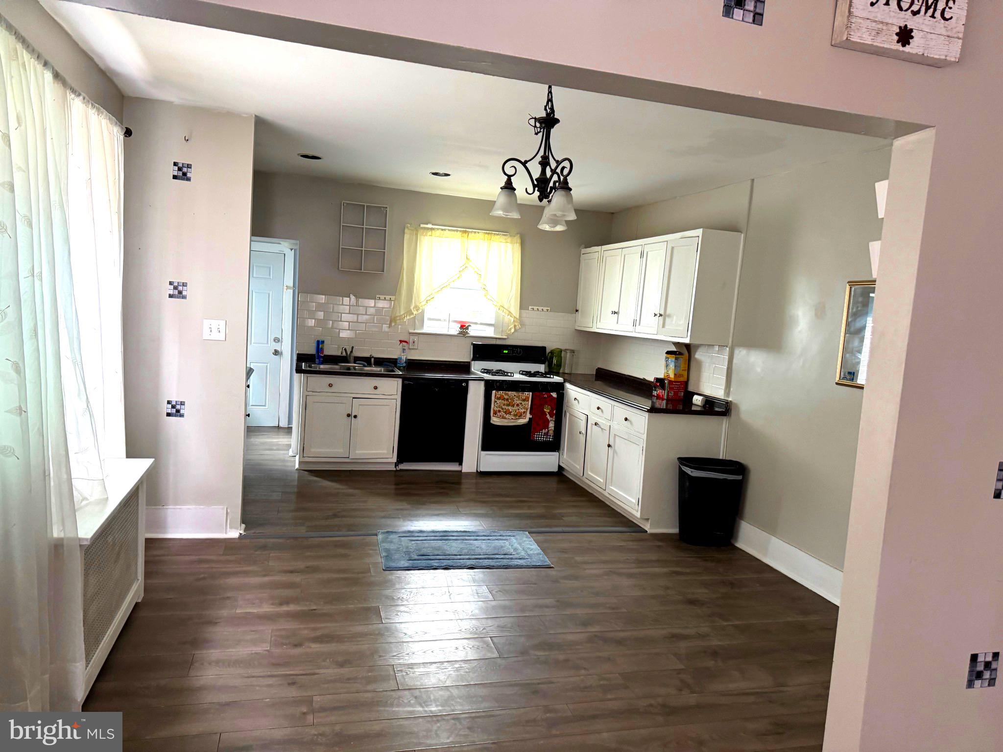 COLLINGDALE - Residential