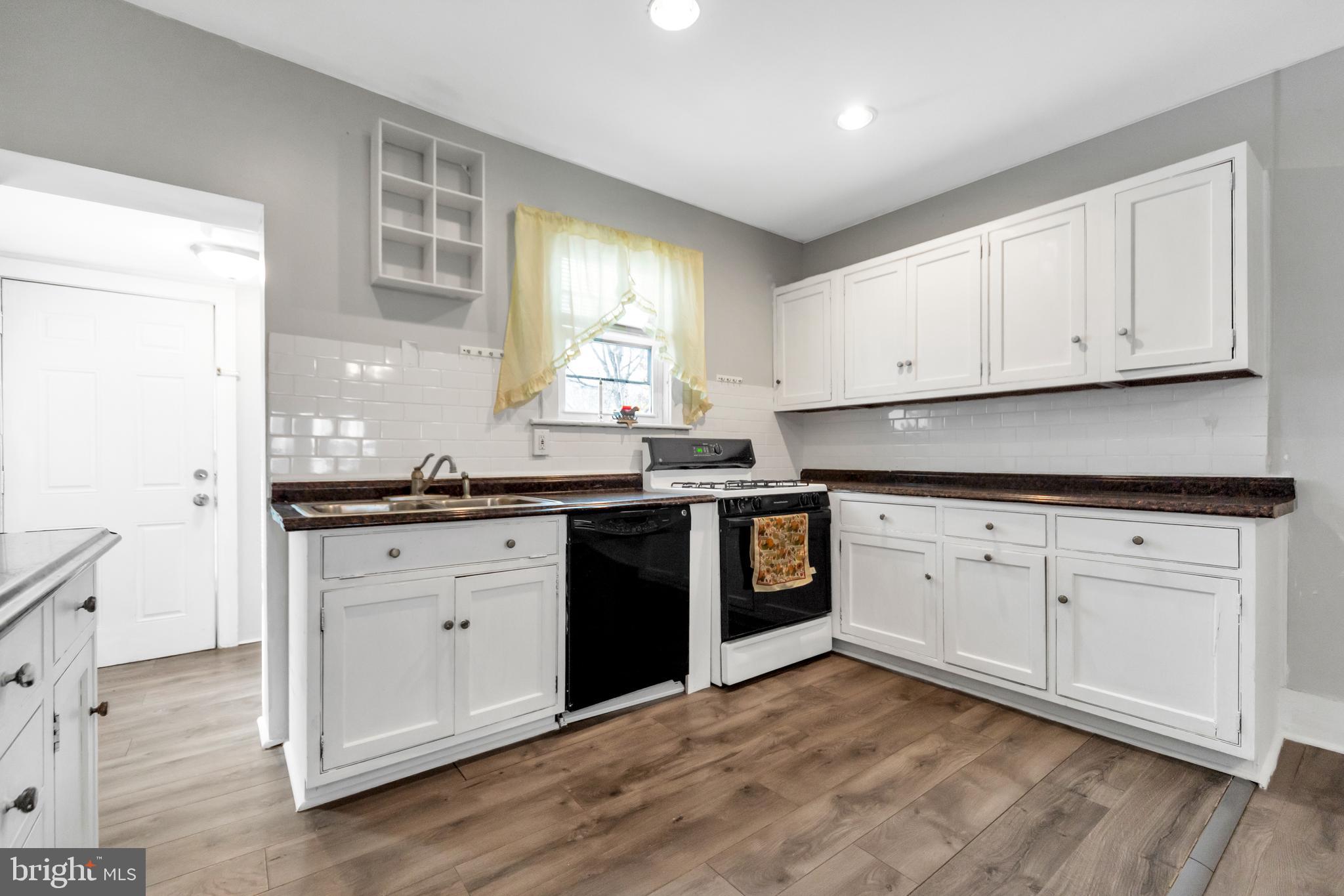 COLLINGDALE - Residential