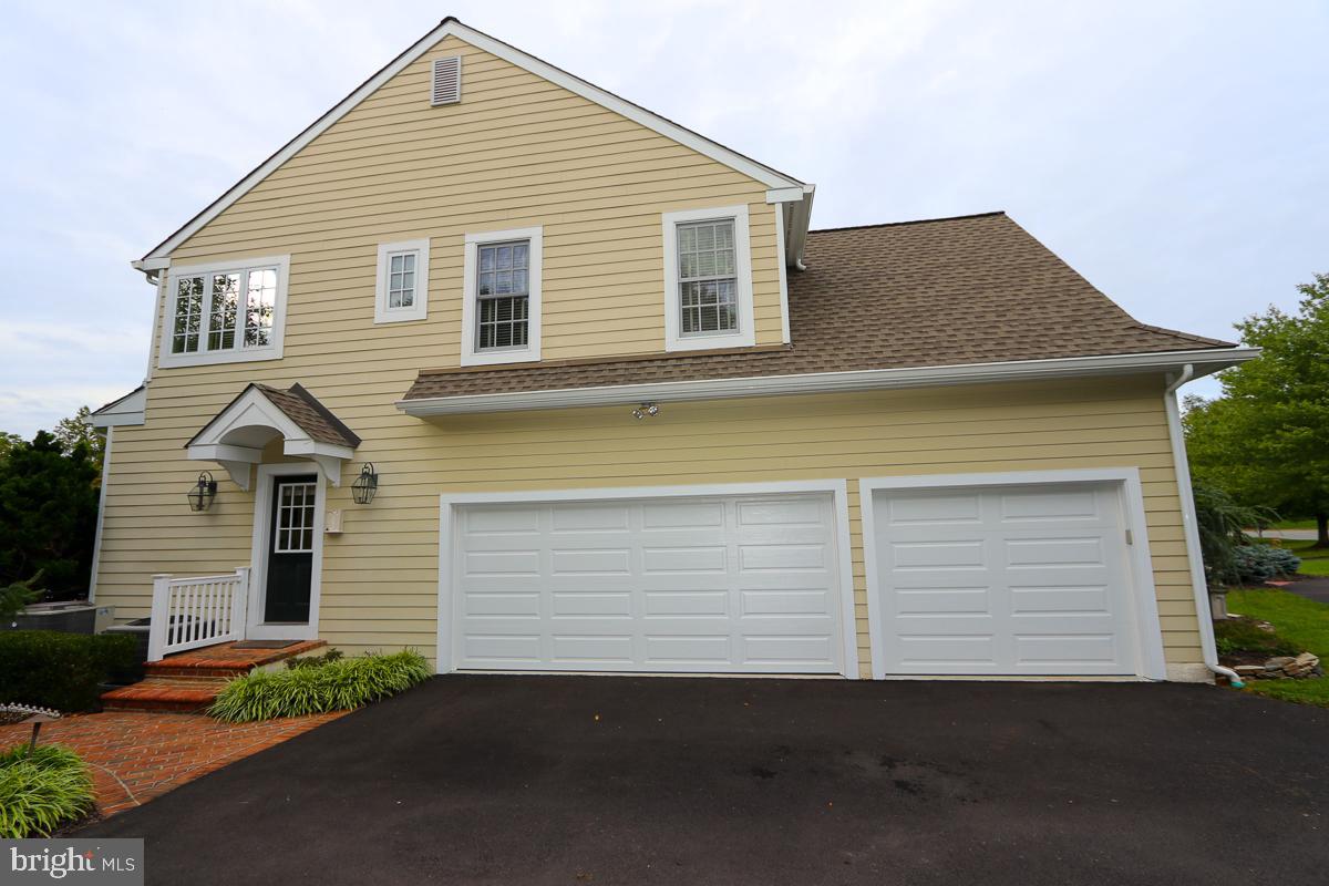 STONEGATE - Residential