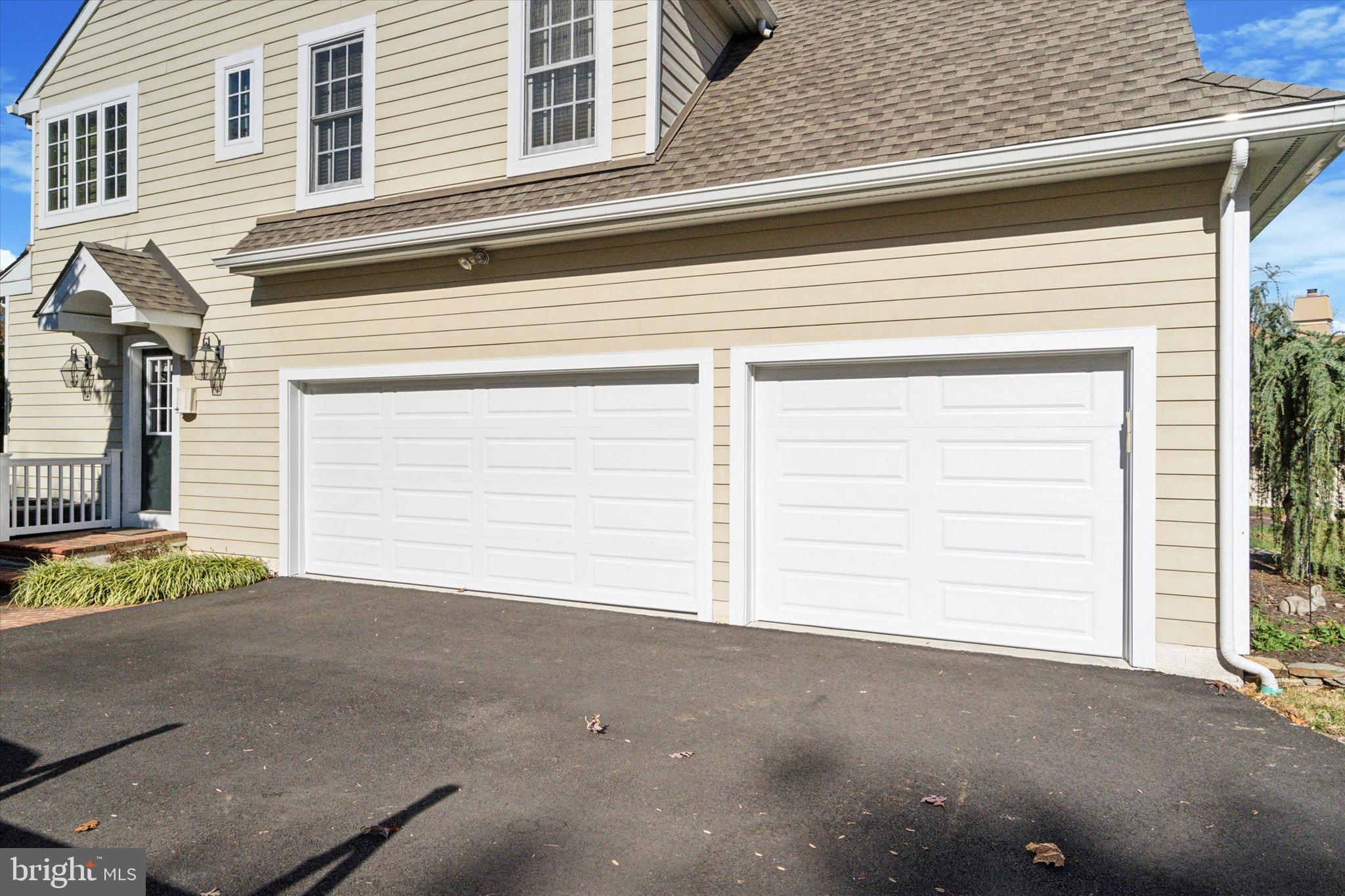 STONEGATE - Residential