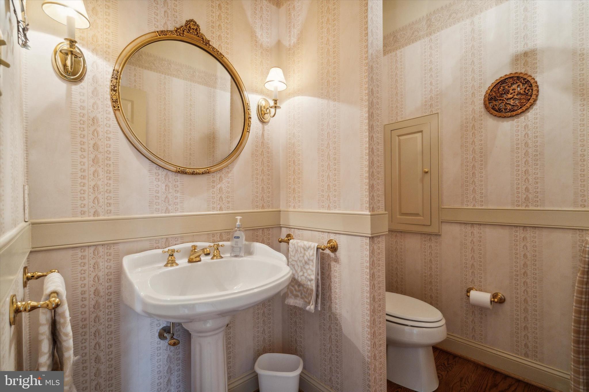 STONEGATE - Residential