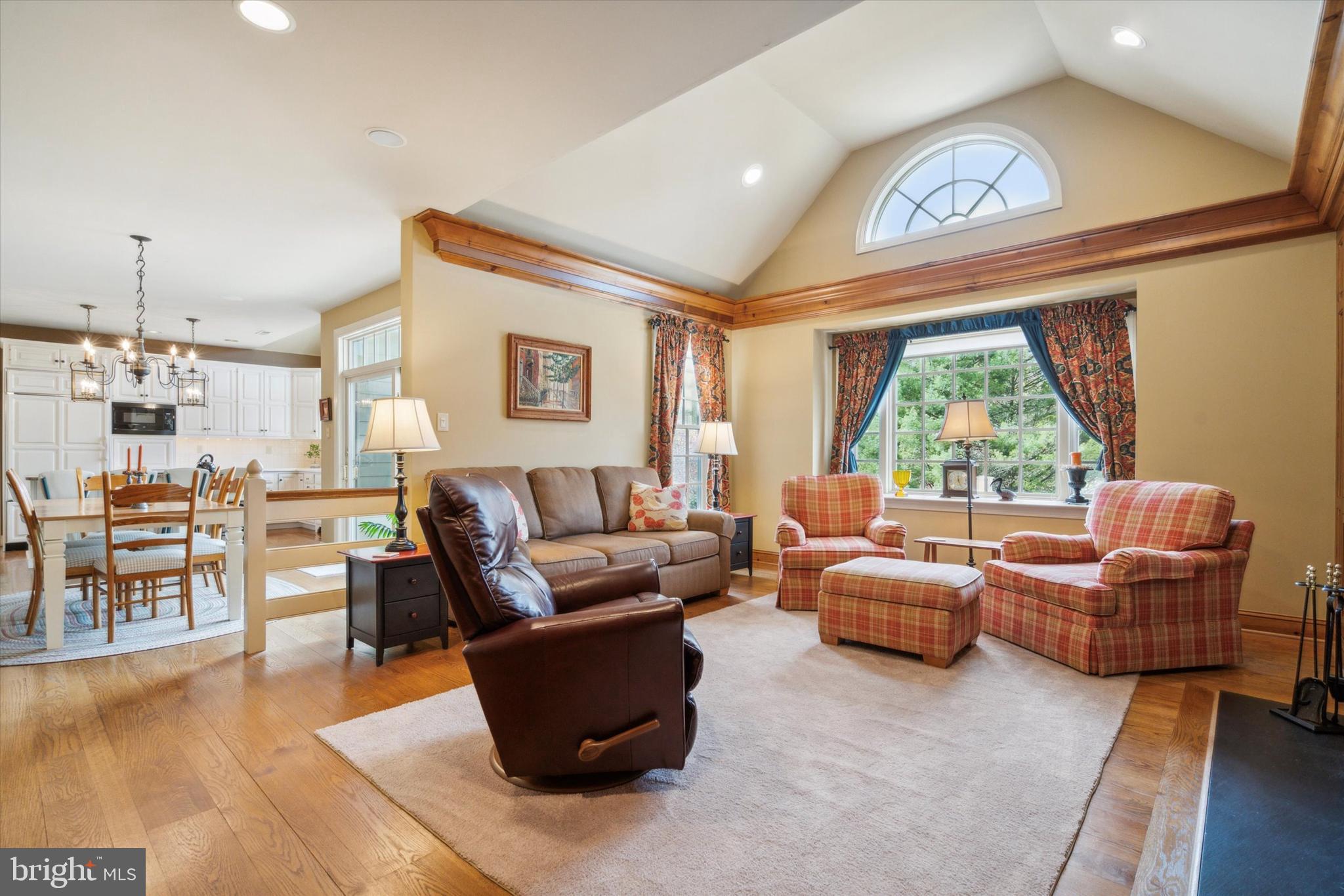 STONEGATE - Residential