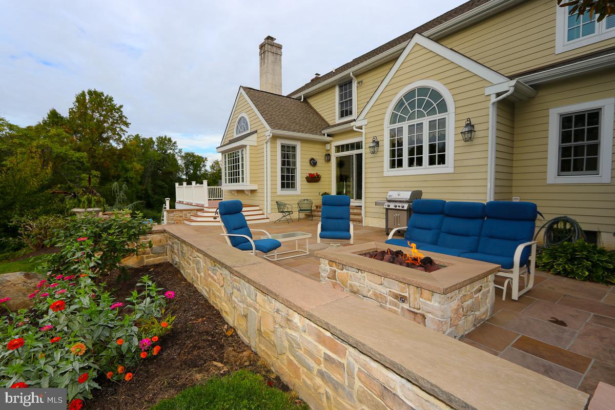 STONEGATE - Residential