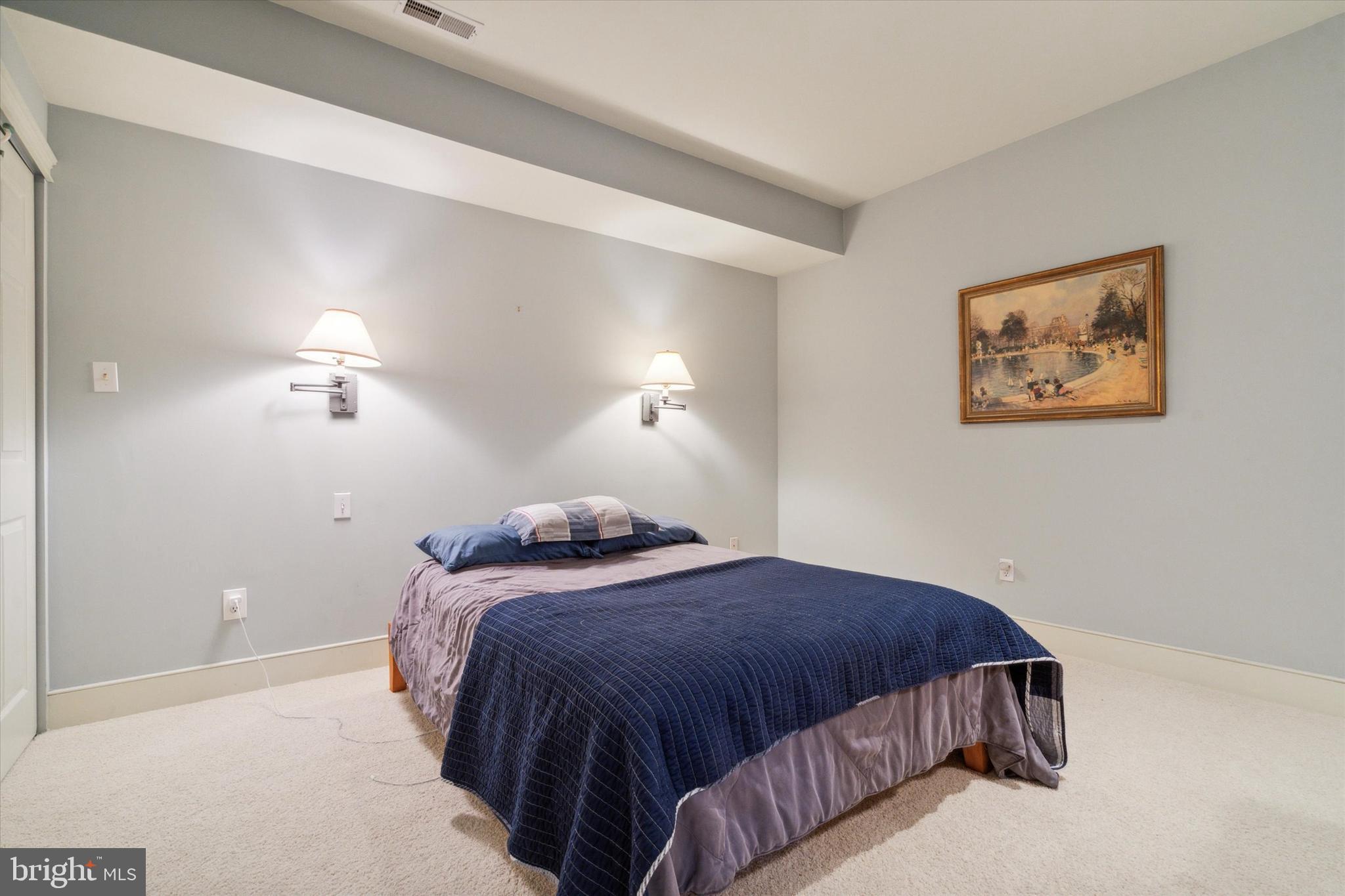 STONEGATE - Residential