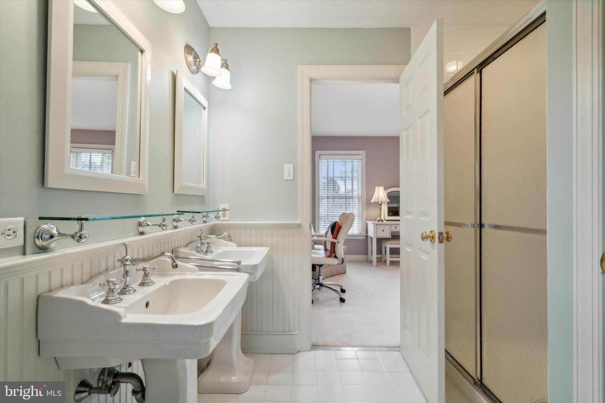 STONEGATE - Residential