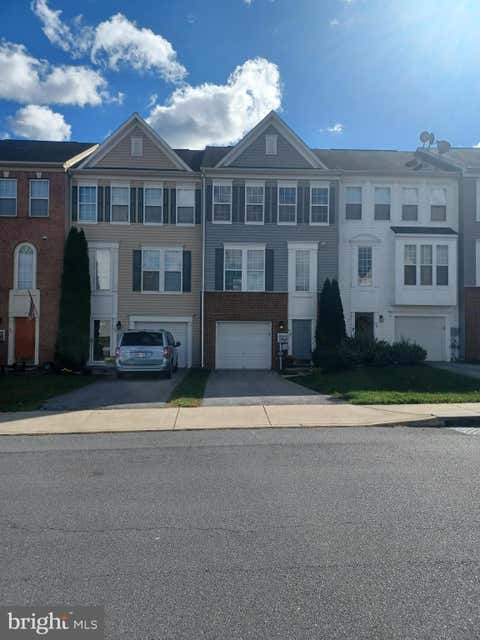 Townhouse For Sale - 42 Magellan Drive Dr<br/> MARTINSBURG, WV 25404