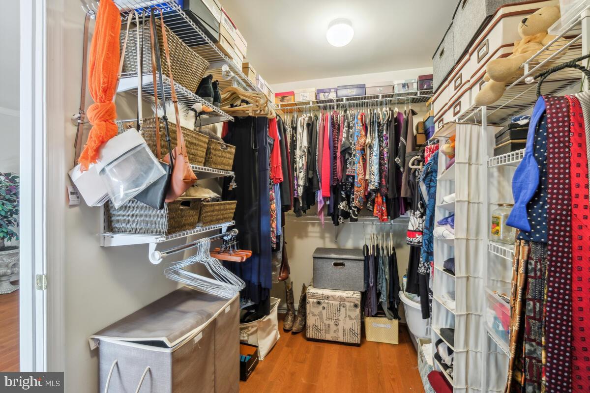 DARNESTOWN KNOLLS - Residential