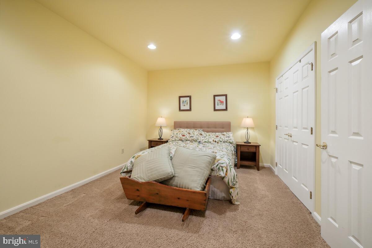 DARNESTOWN KNOLLS - Residential