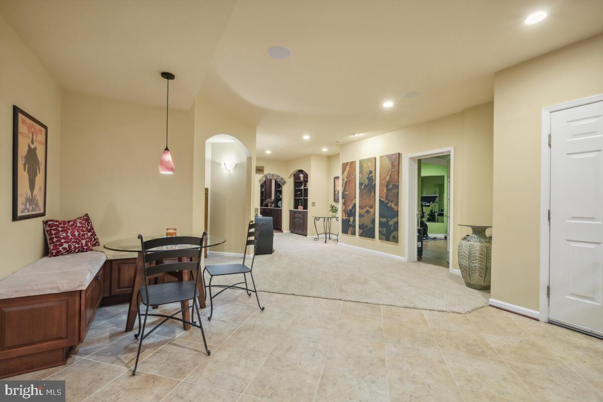 DARNESTOWN KNOLLS - Residential