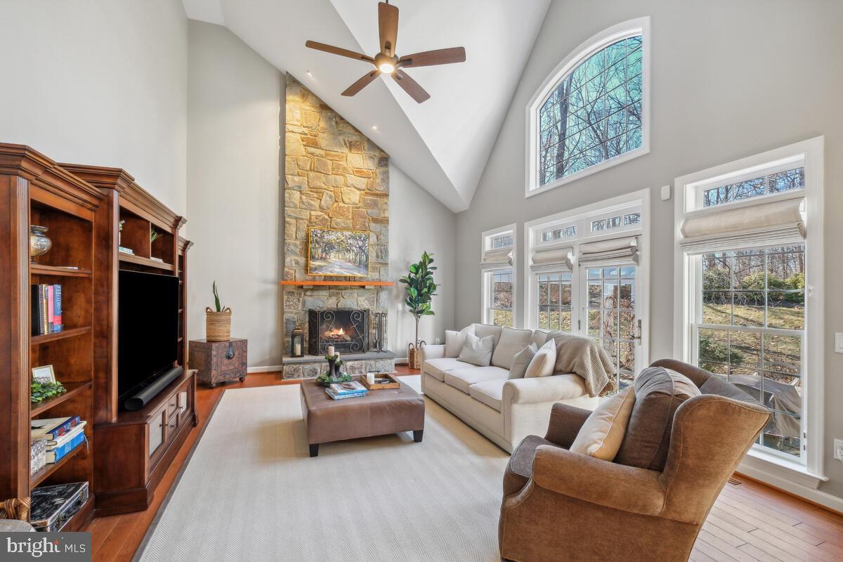 DARNESTOWN KNOLLS - Residential