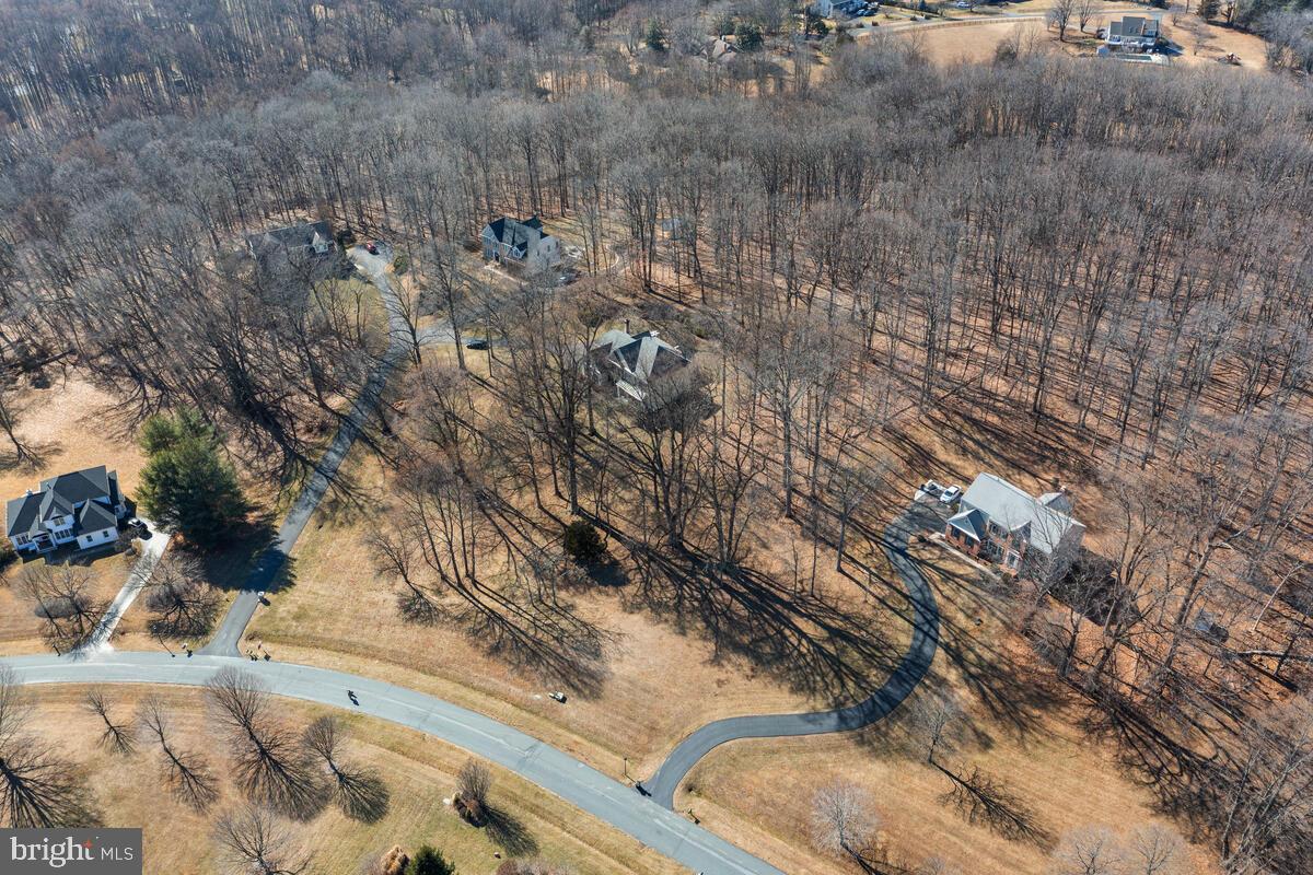DARNESTOWN KNOLLS - Residential