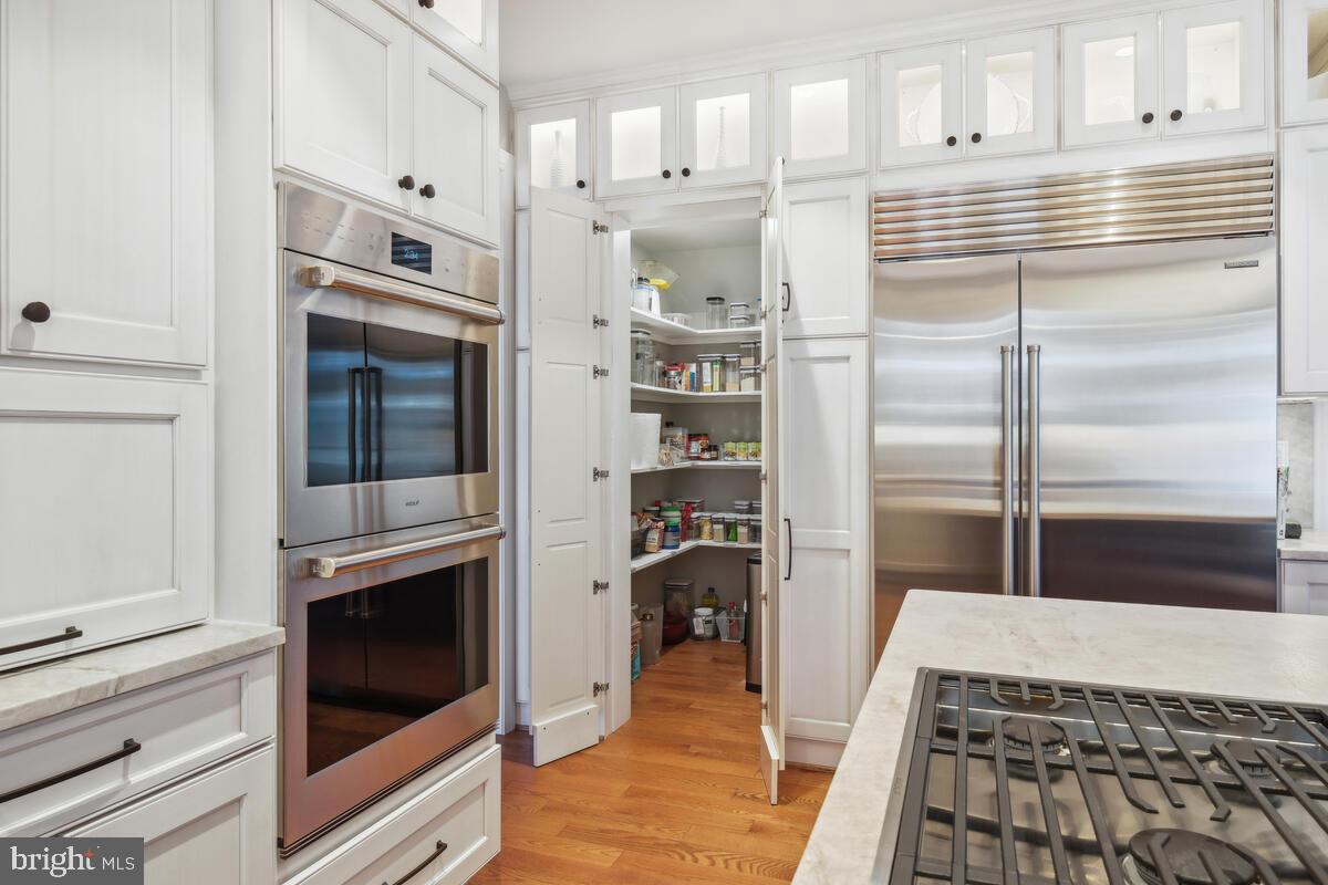 DARNESTOWN KNOLLS - Residential