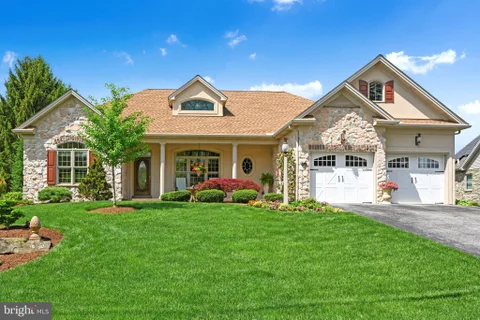 310 S Franklin Street, Red Lion, PA 17356 - #: PAYK2111166
