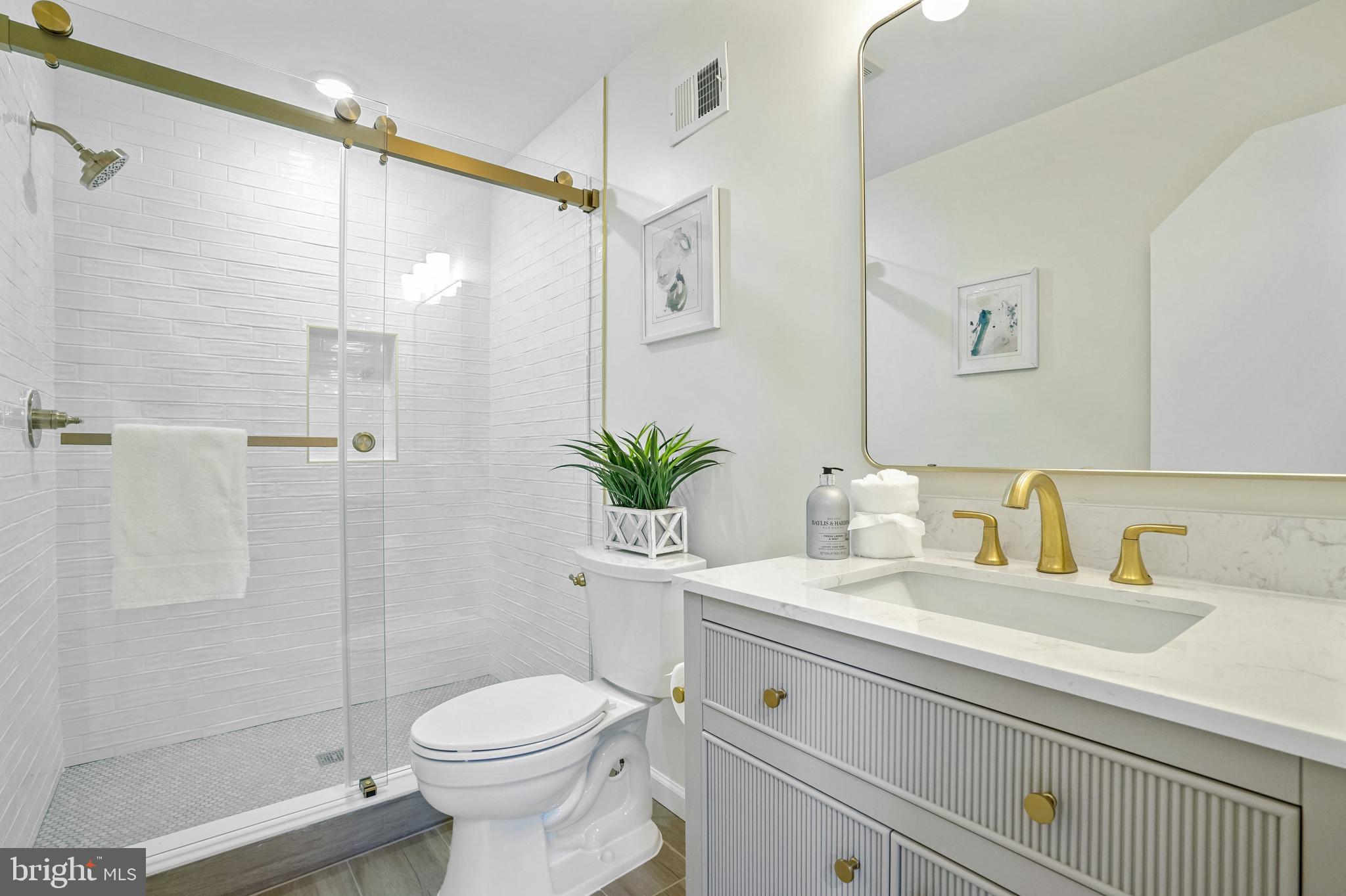 FENWICK PARK - Residential