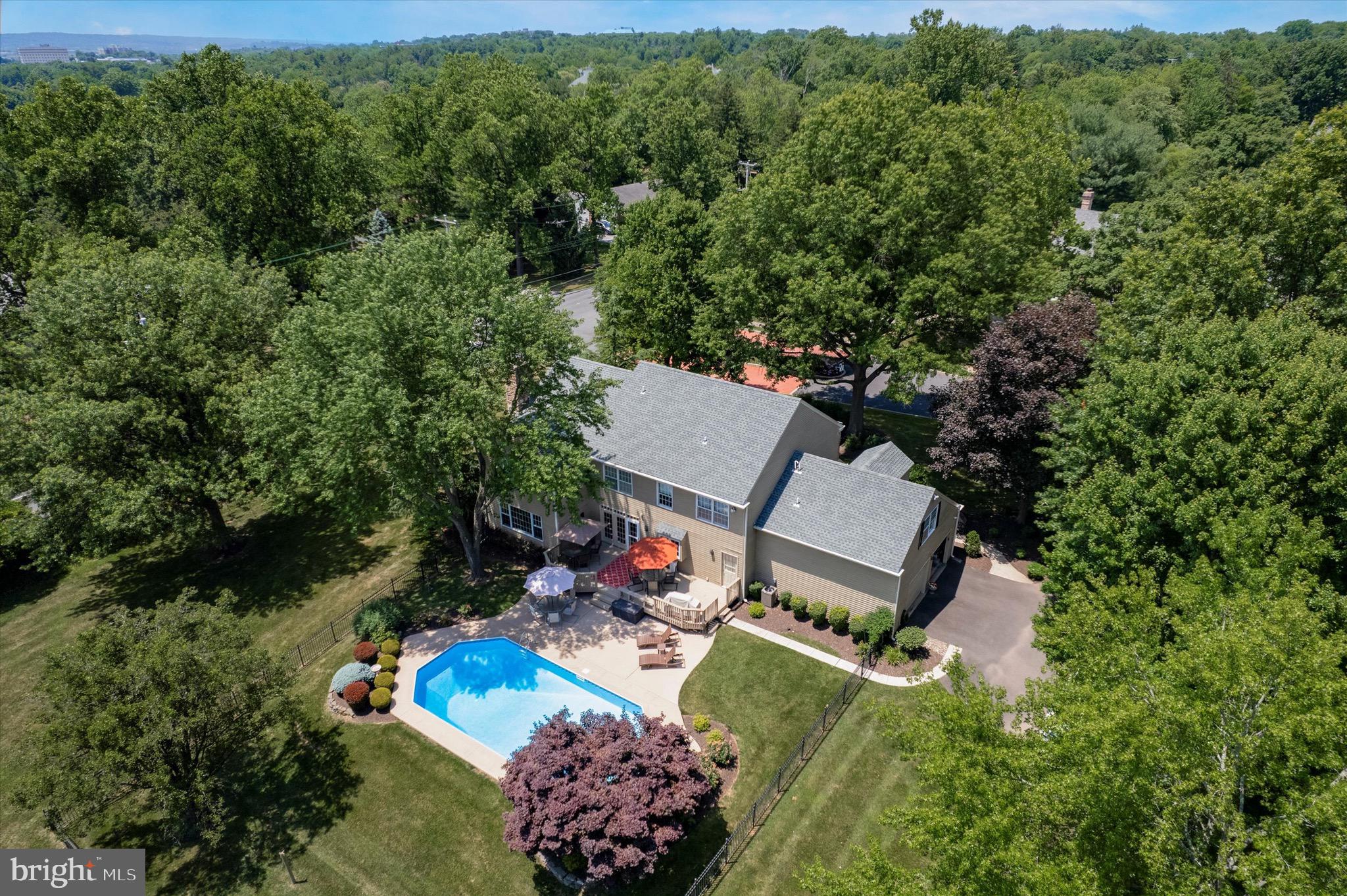 GOVERNOR ESTATES - Residential