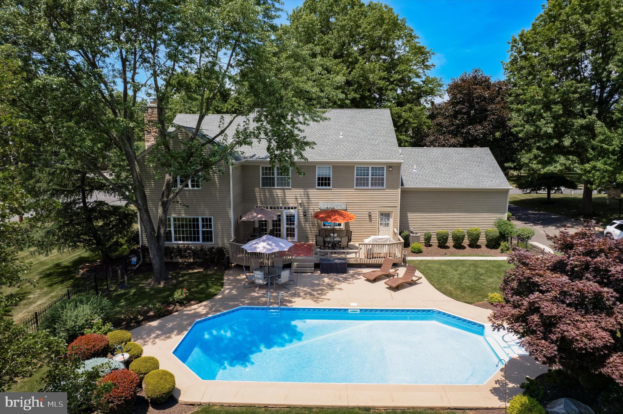 GOVERNOR ESTATES - Residential