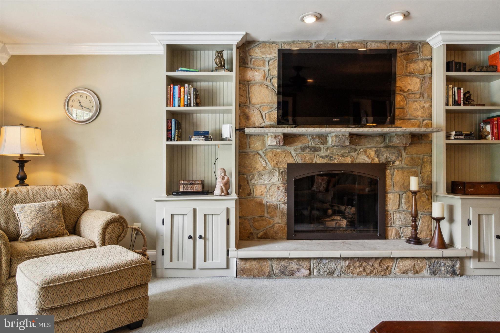 GOVERNOR ESTATES - Residential