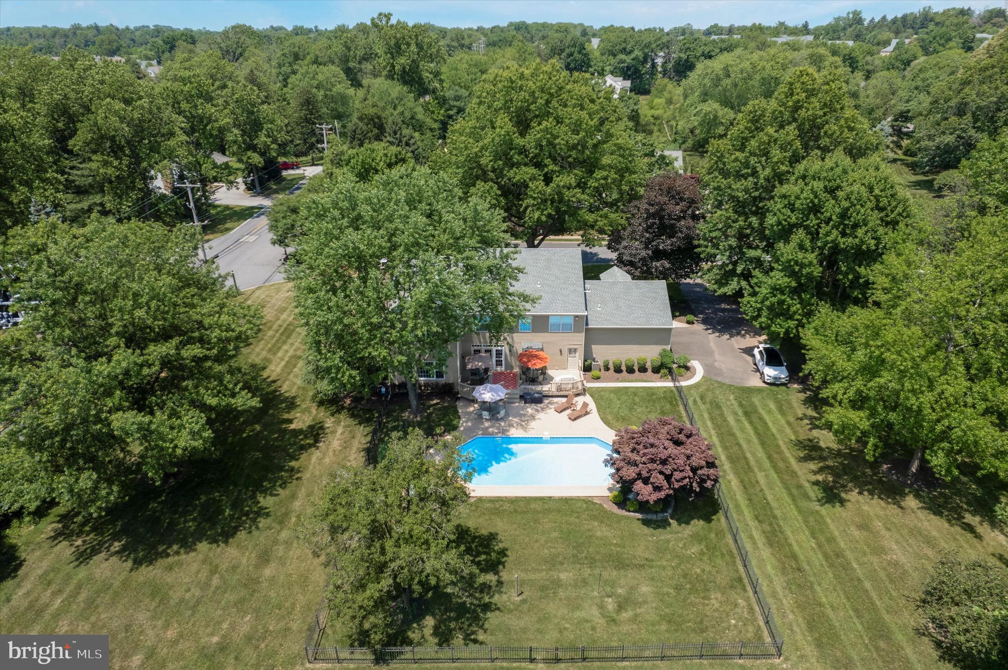 GOVERNOR ESTATES - Residential