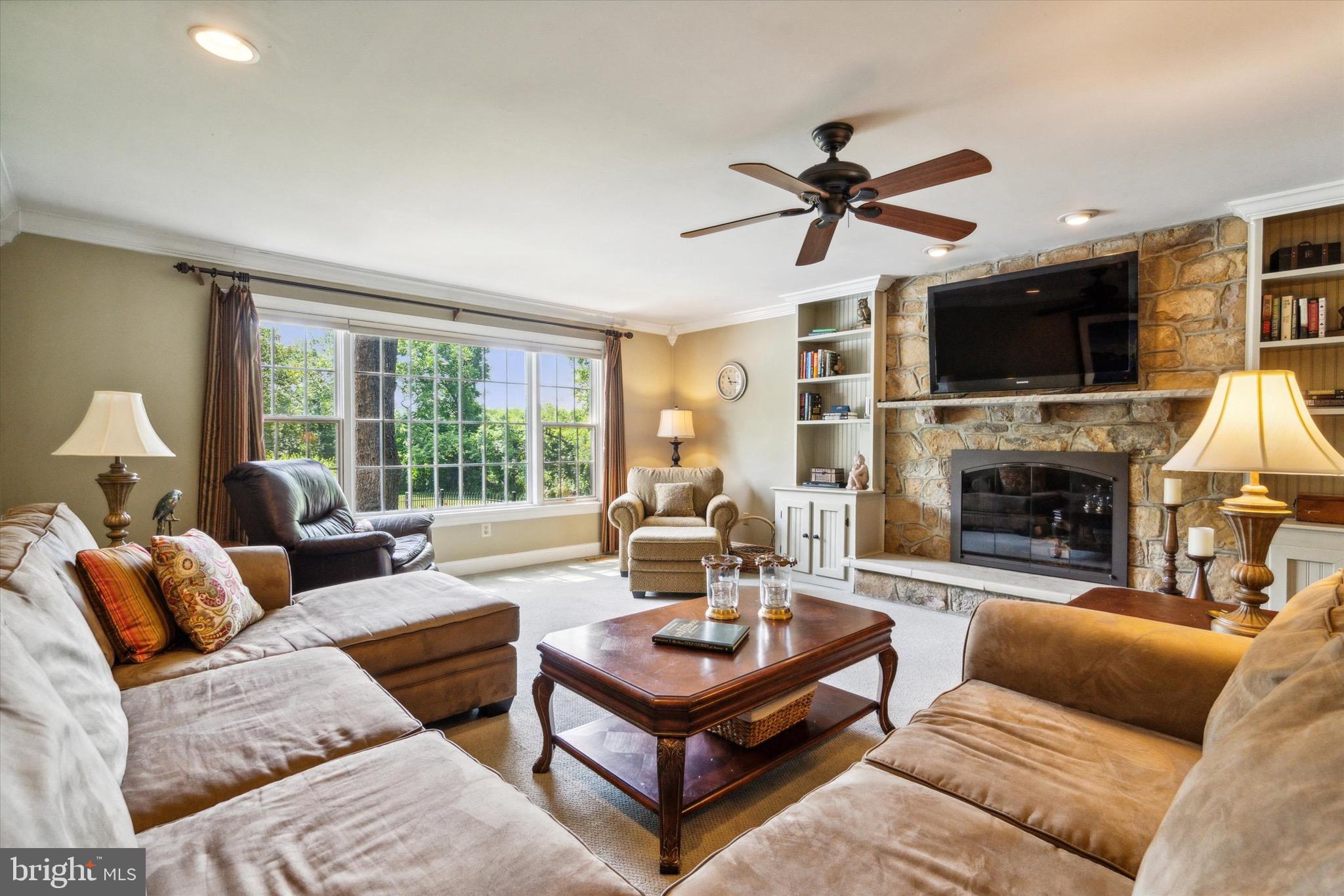 GOVERNOR ESTATES - Residential