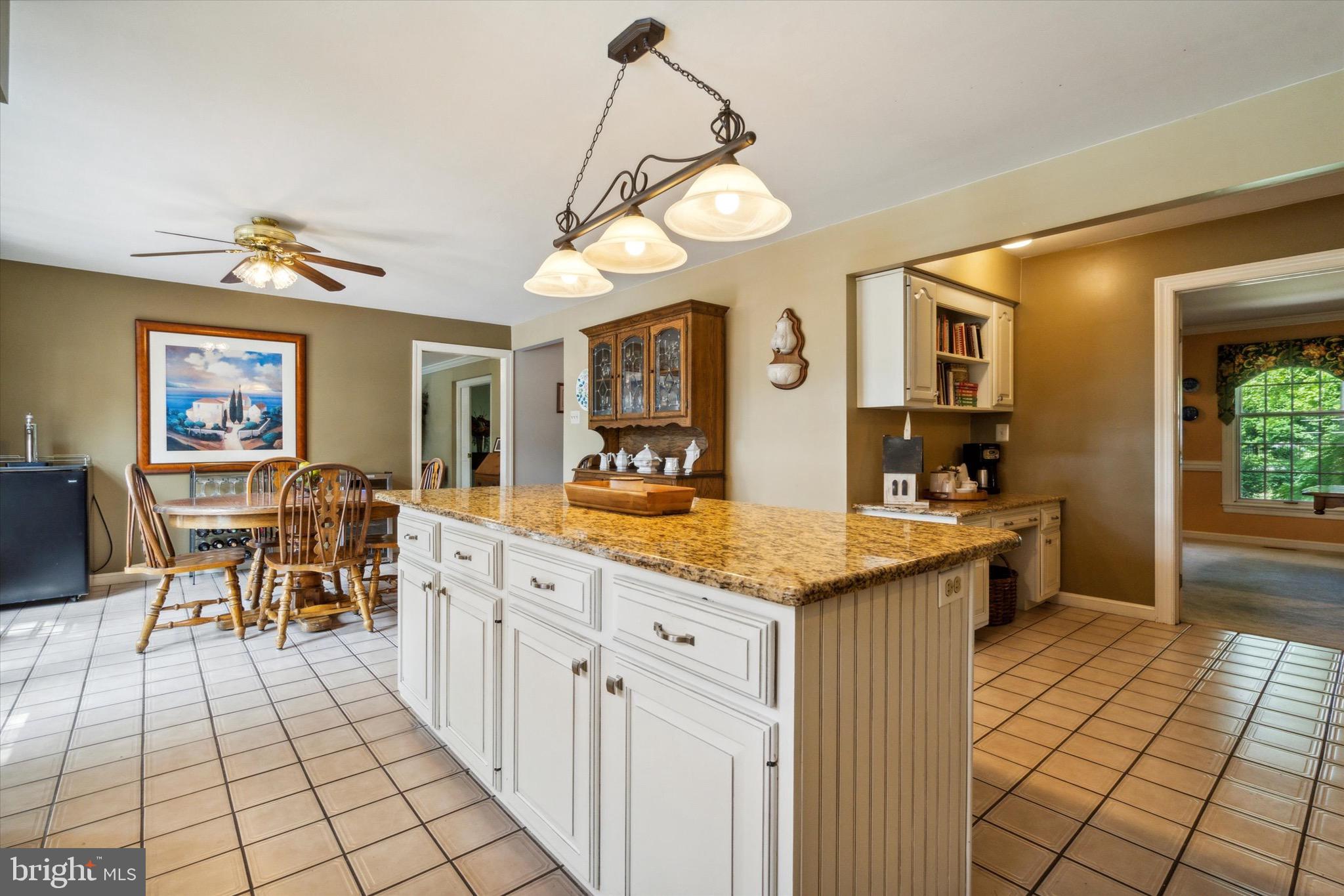 GOVERNOR ESTATES - Residential