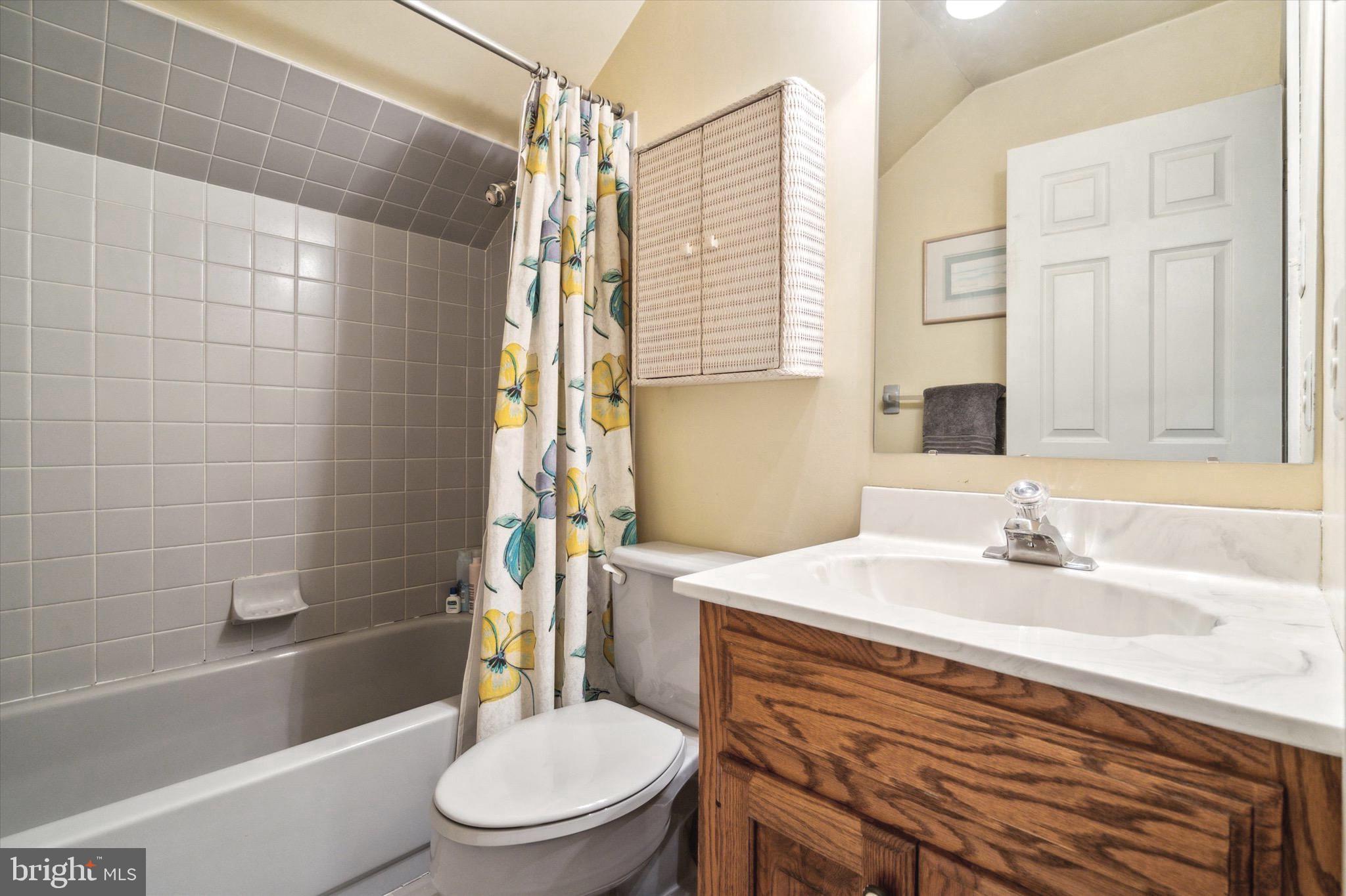 GOVERNOR ESTATES - Residential