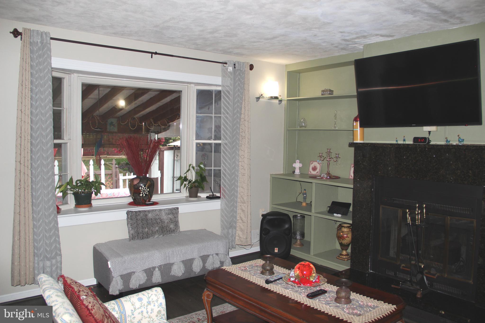 LYNFIELD - Residential