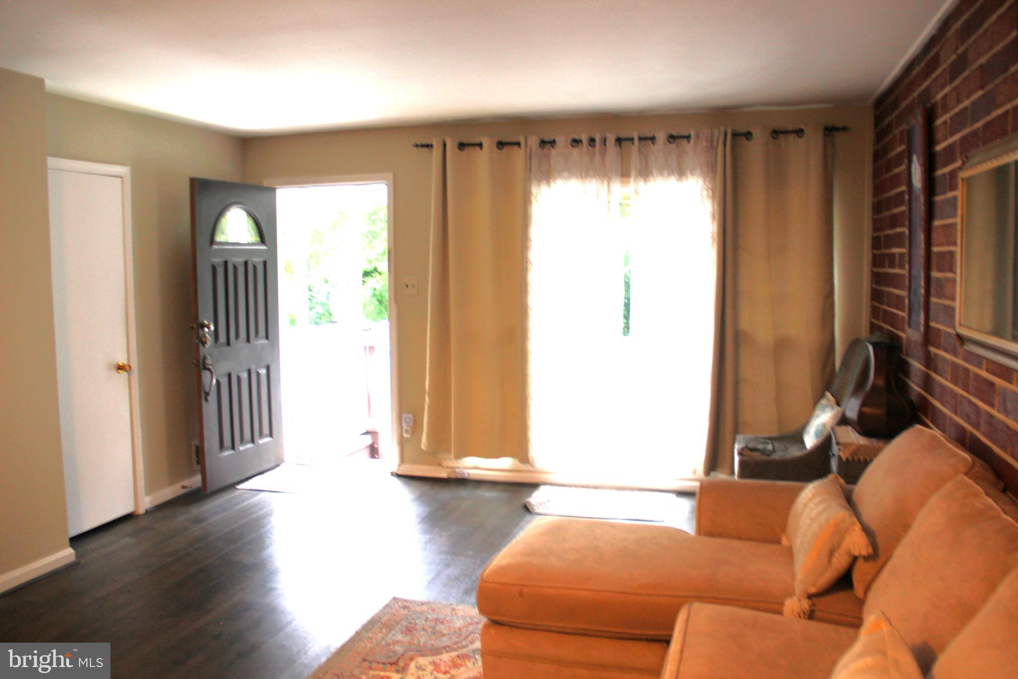 LYNFIELD - Residential