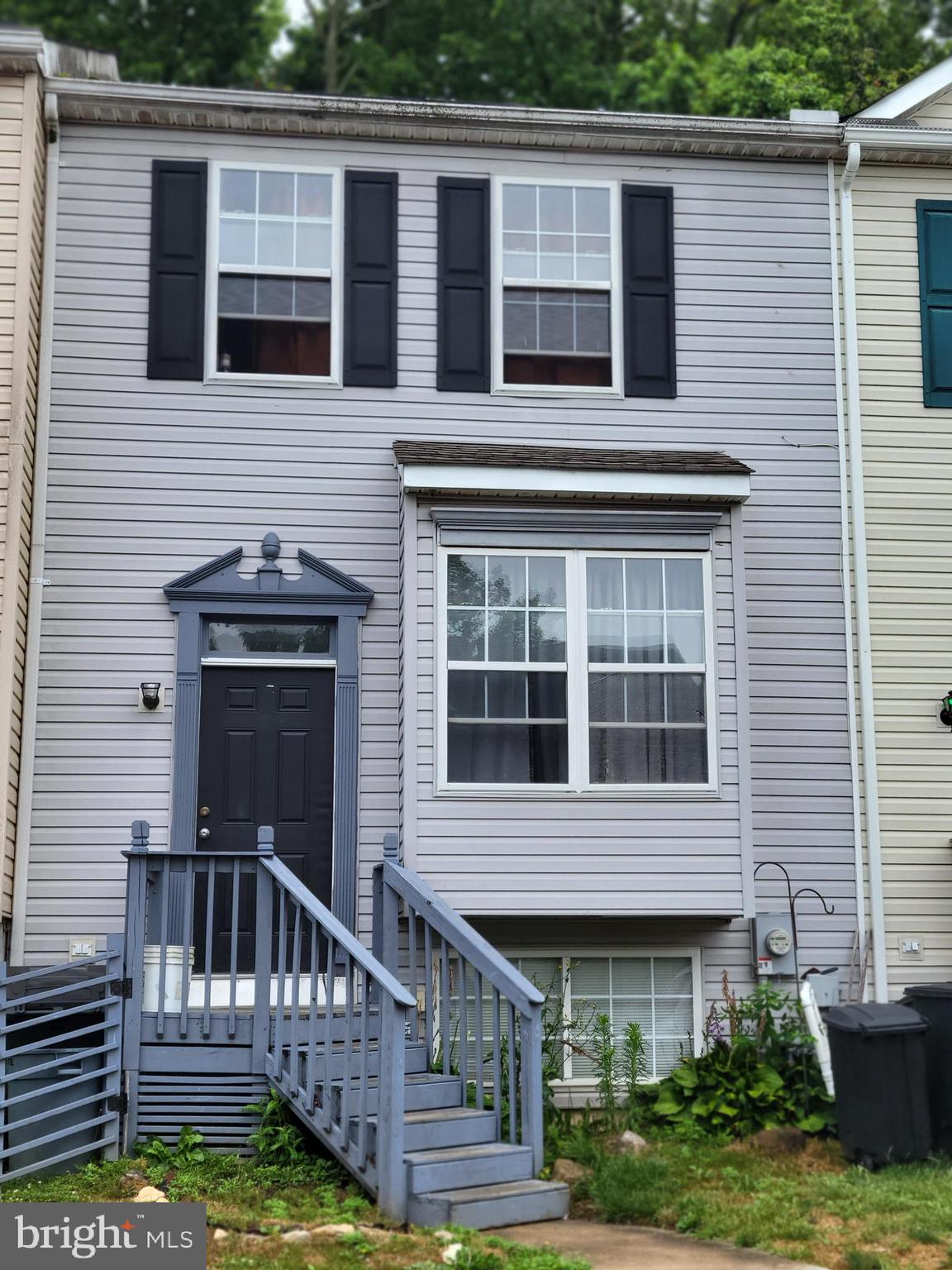 FALCON CROSSING - Residential