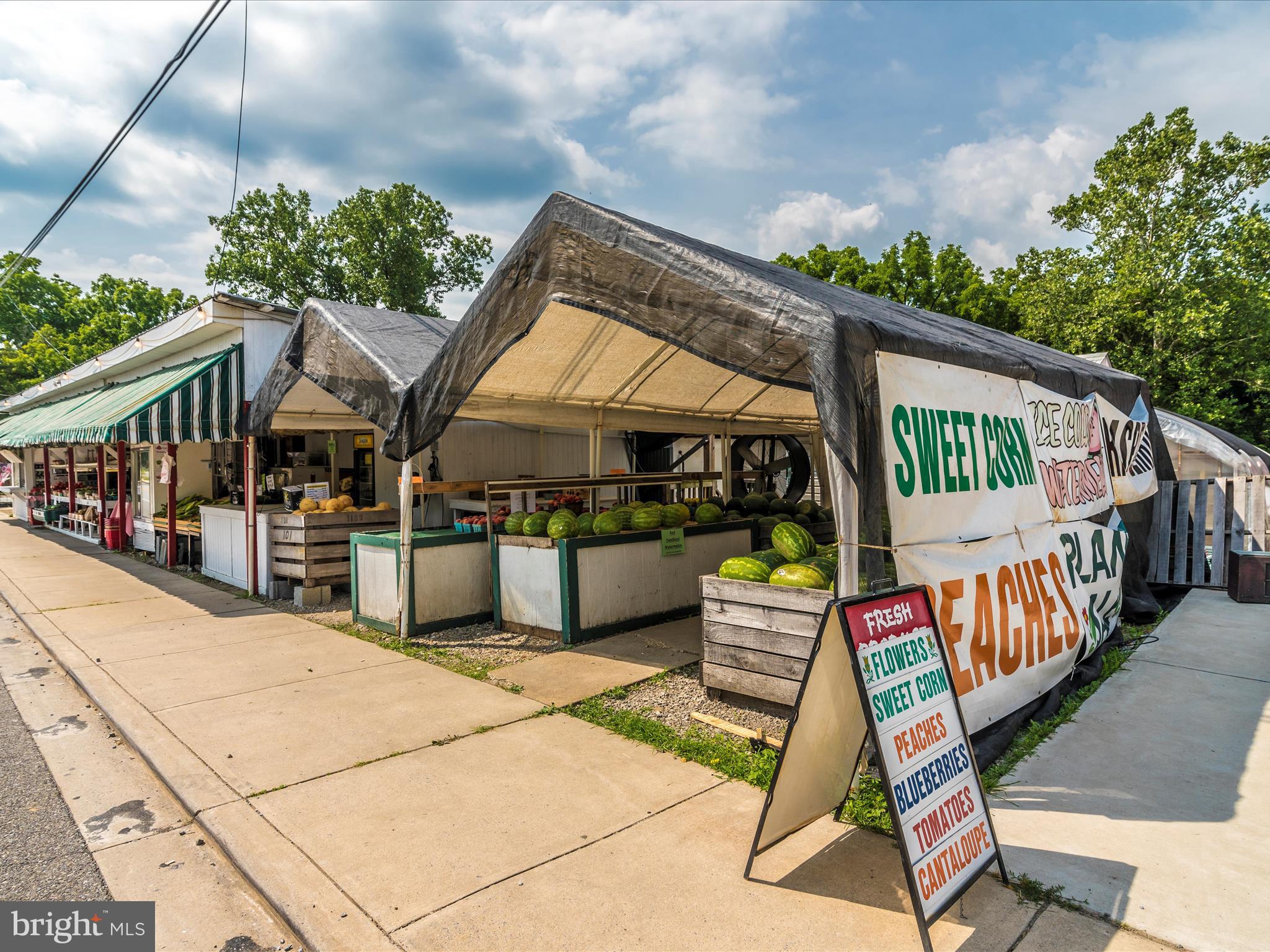 ROHRERSVILLE - Residential