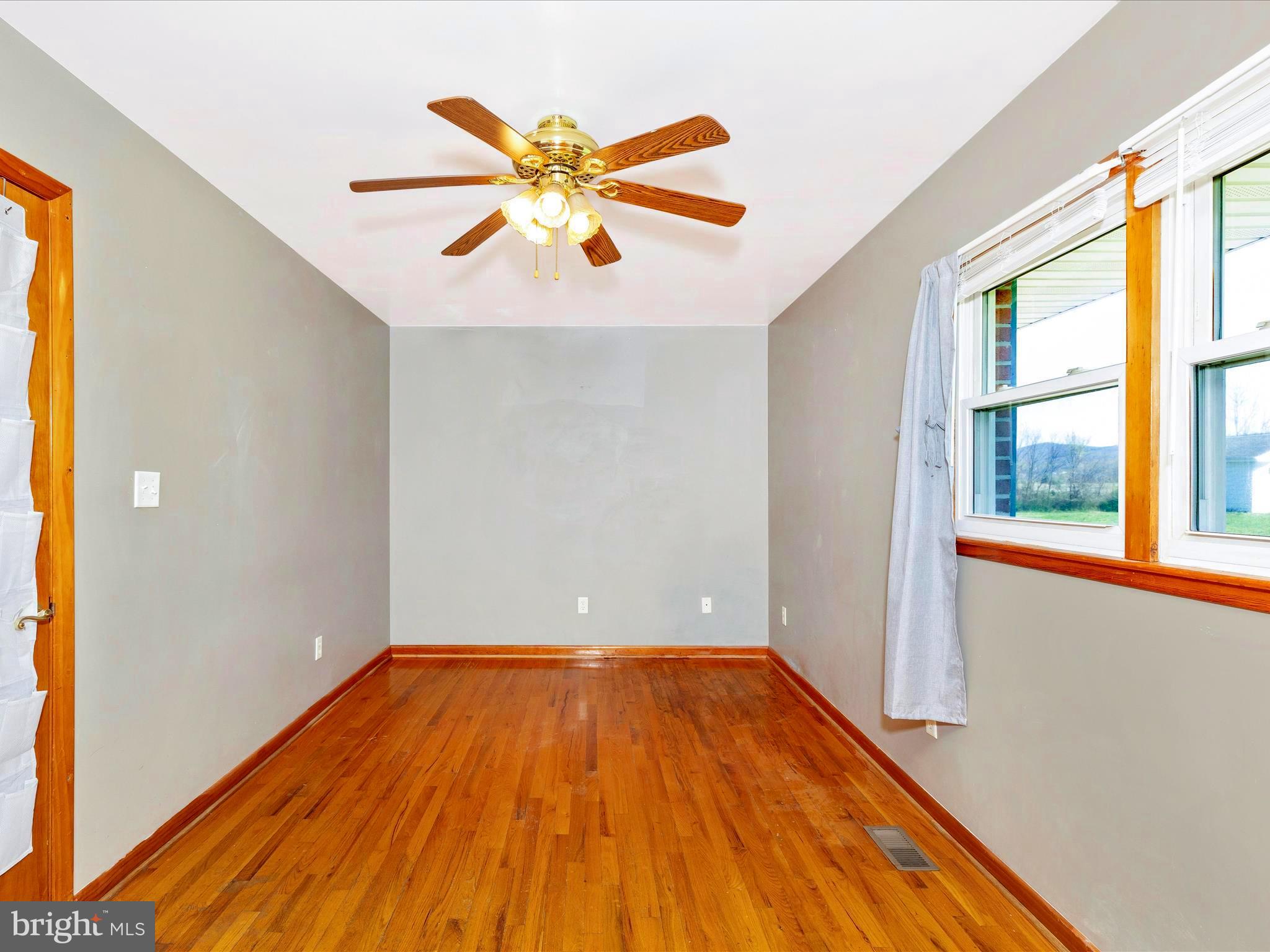 ROHRERSVILLE - Residential