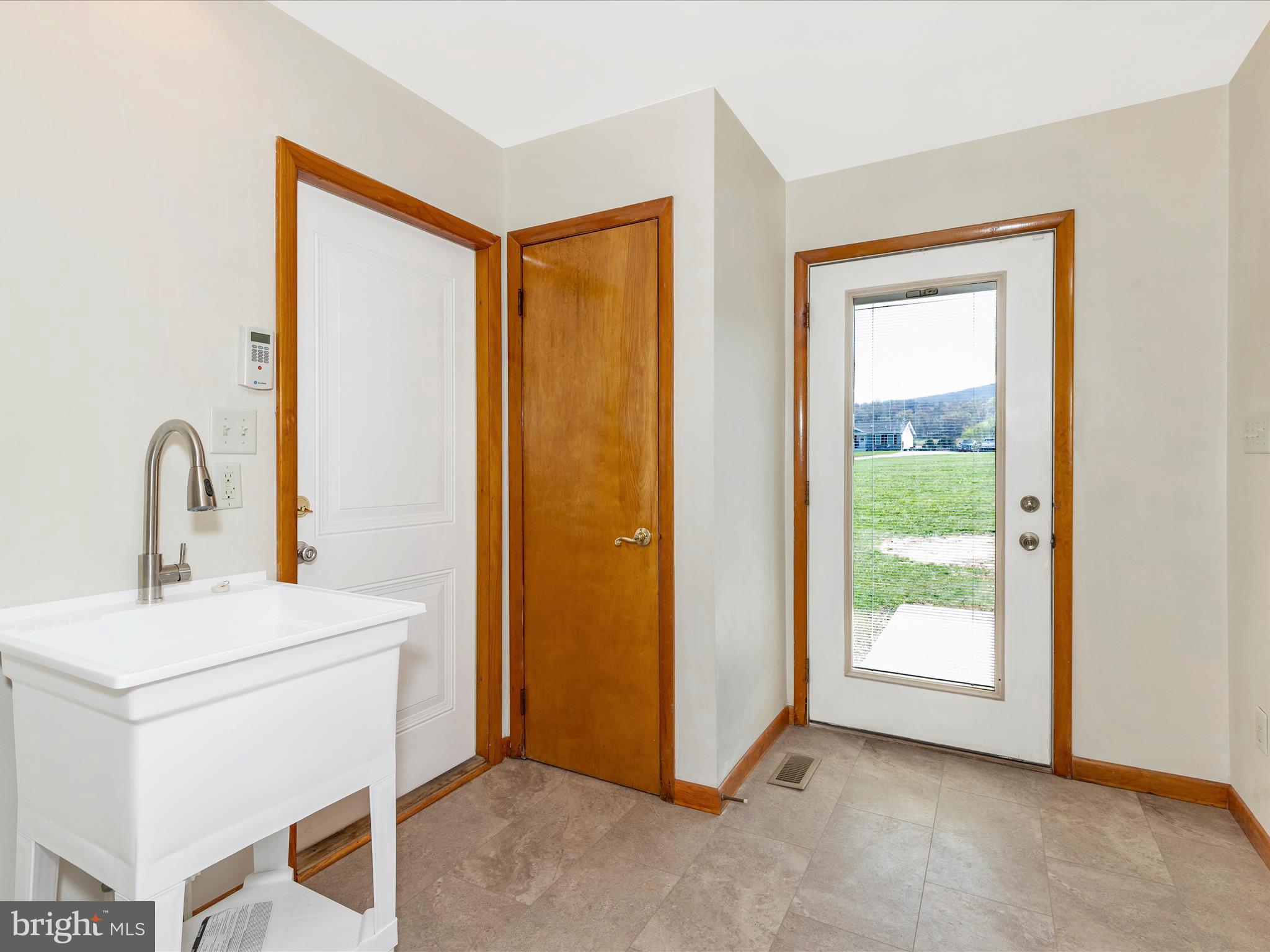 ROHRERSVILLE - Residential