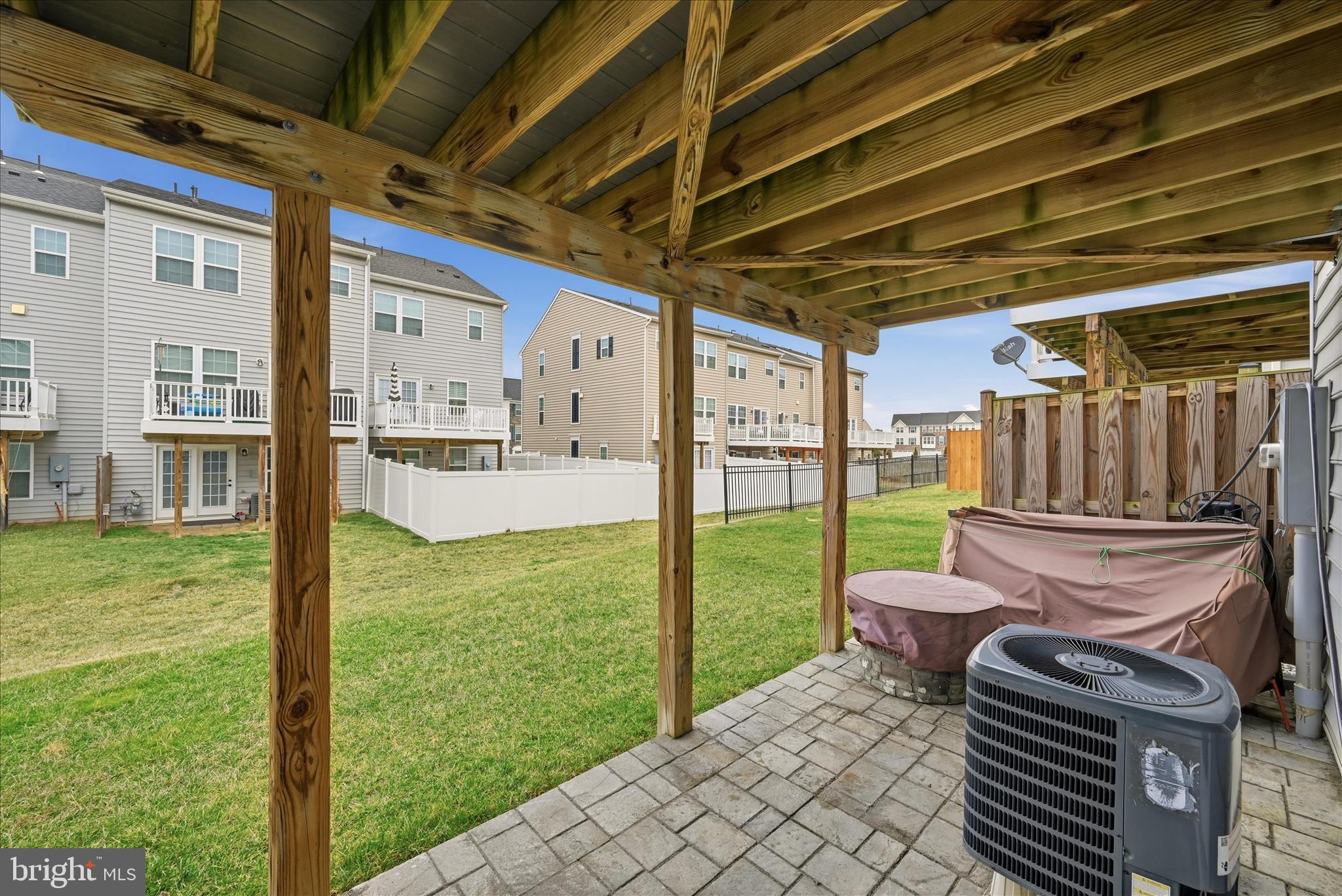 LAKE FREDERICK - Residential