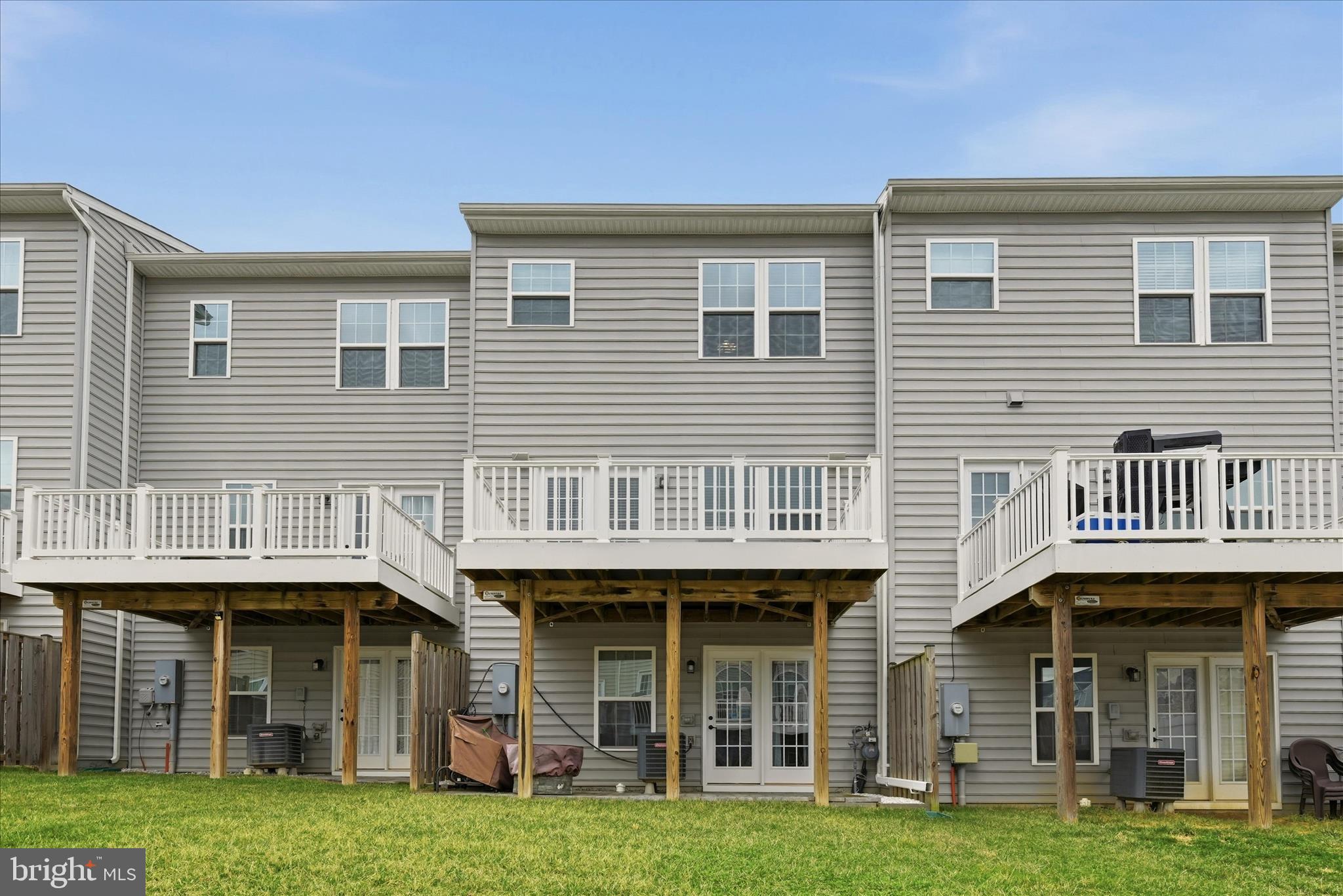 LAKE FREDERICK - Residential