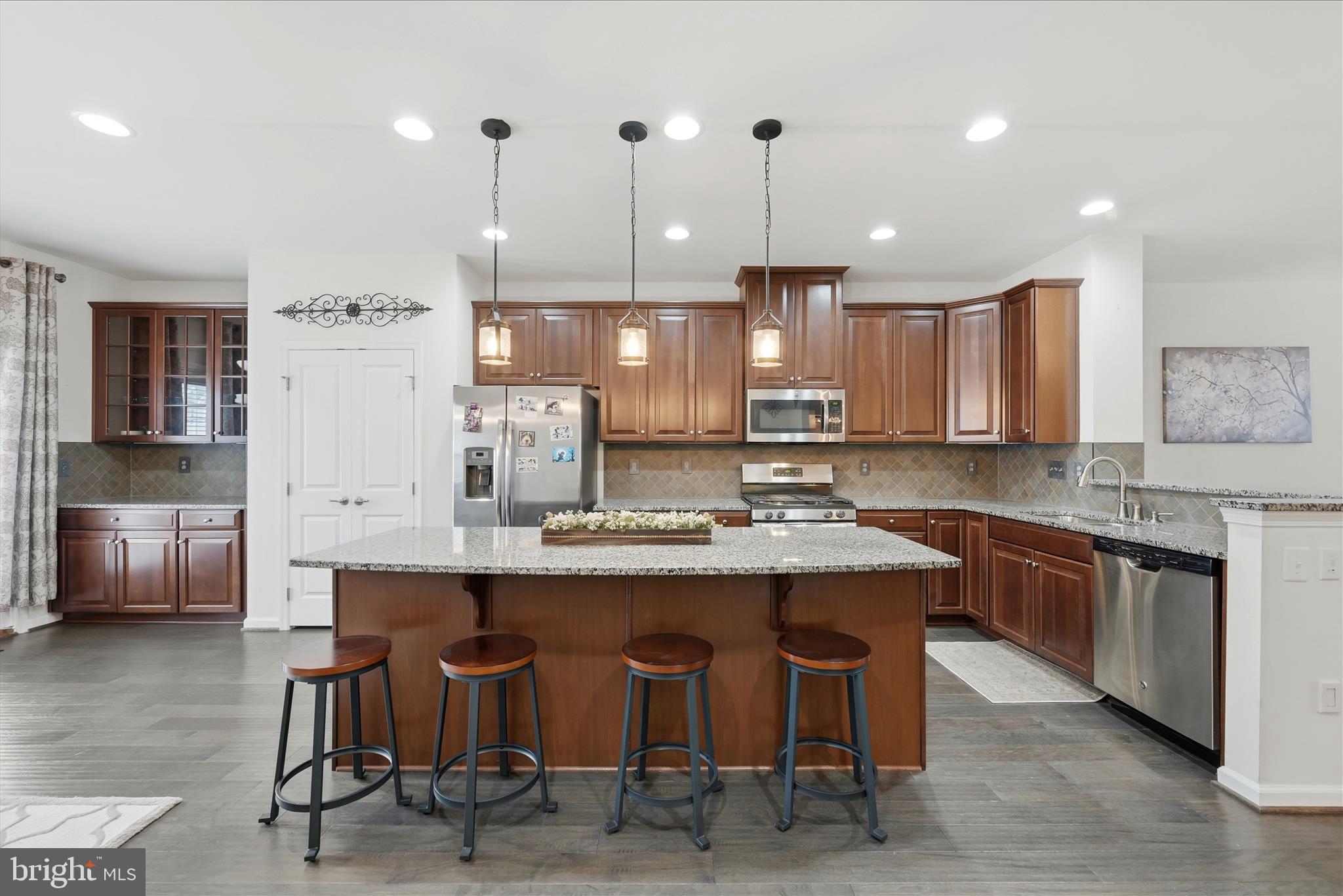 LAKE FREDERICK - Residential