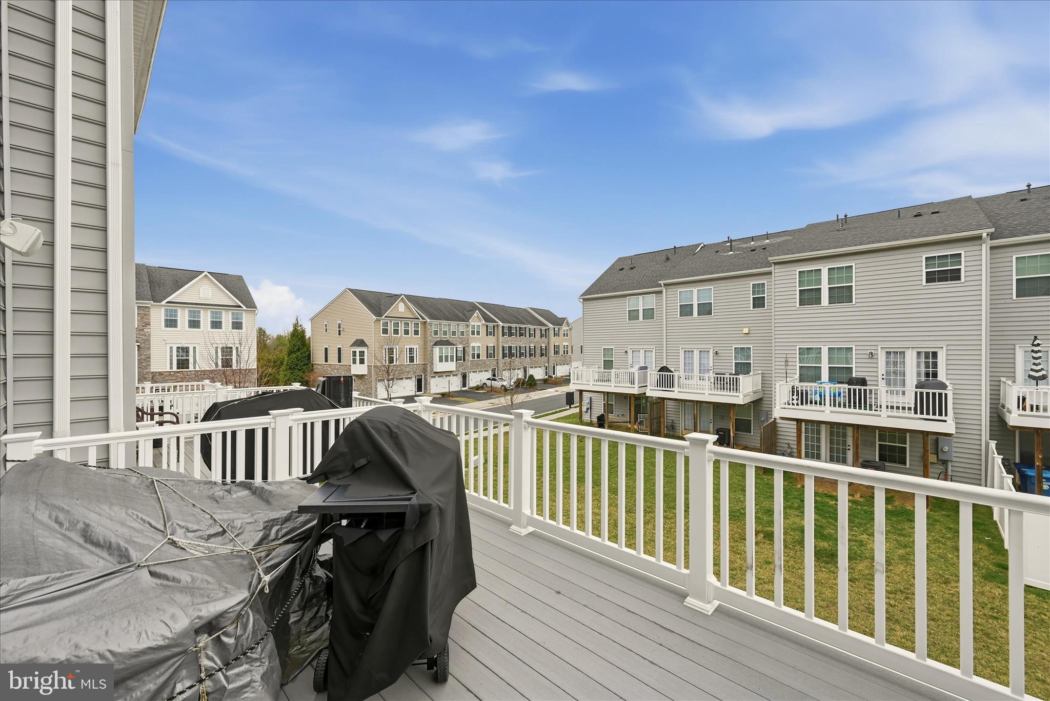 LAKE FREDERICK - Residential