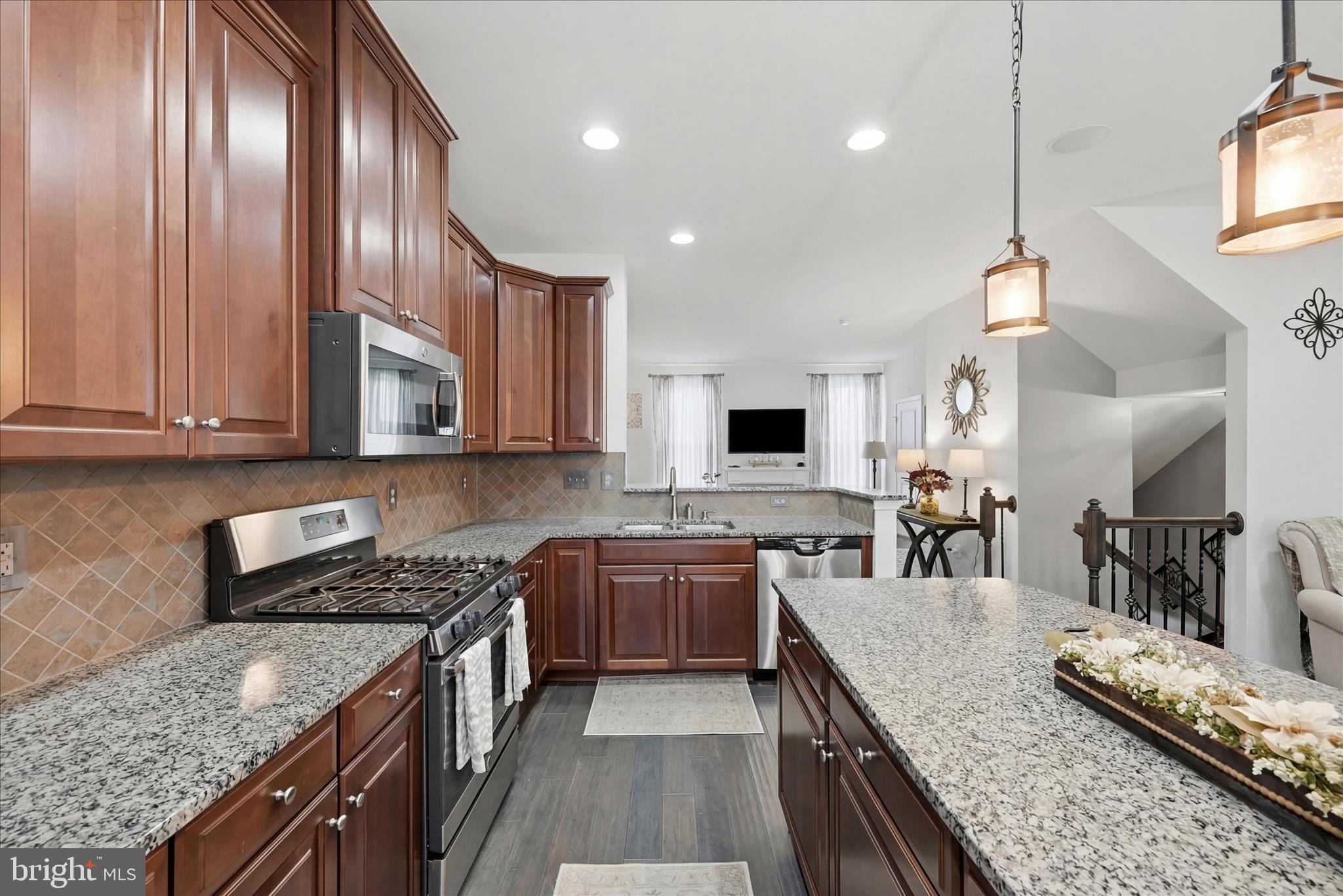 LAKE FREDERICK - Residential