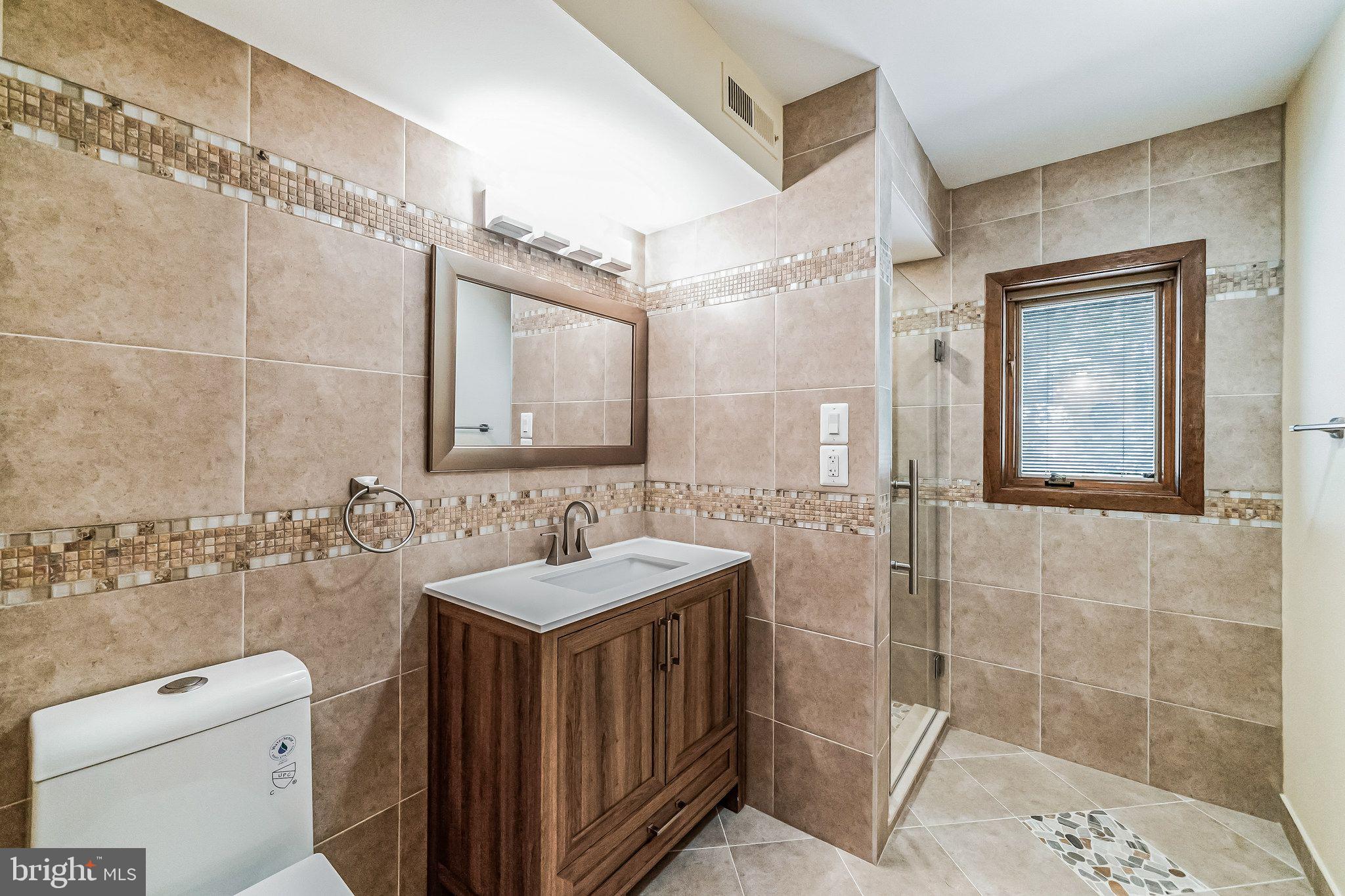 LONG LANE FARMS 1 - Residential