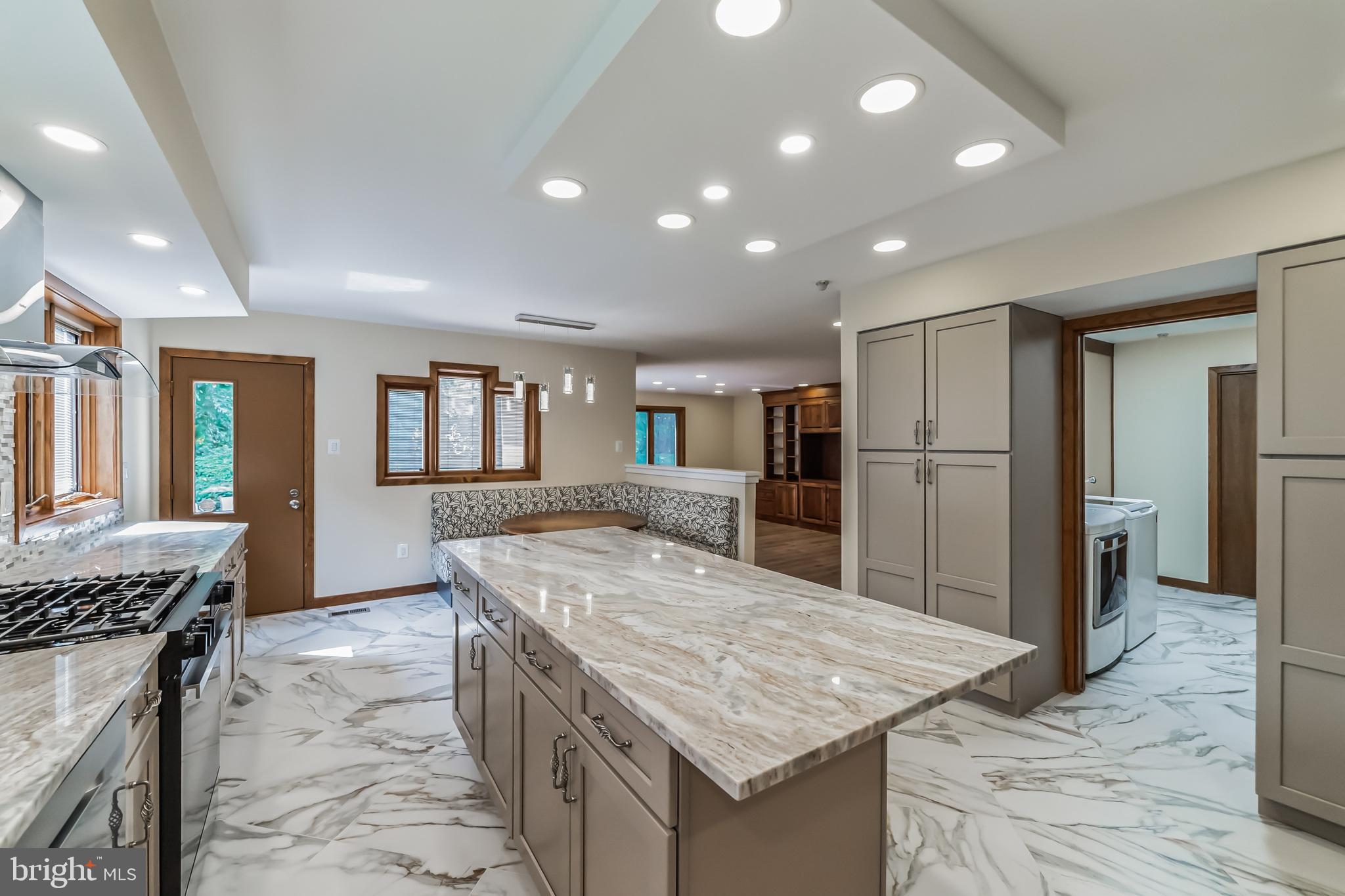LONG LANE FARMS 1 - Residential