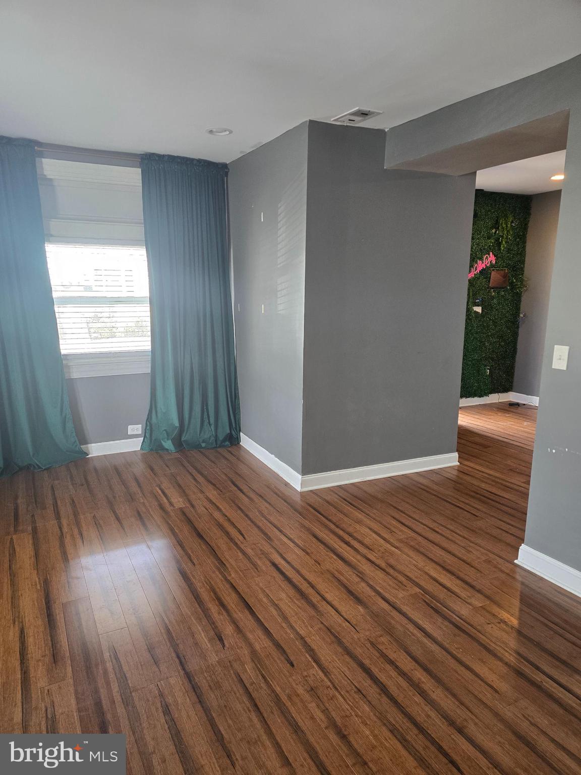 TAYLOR HEIGHTS - Residential